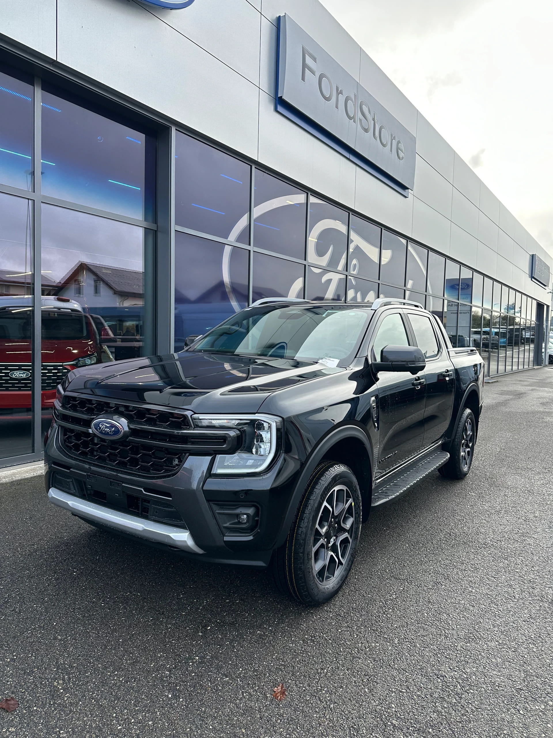 FORD Ranger dcab.pick-up 3.0 EcoBlu Wildtrack/240CV/Aut.-image-1