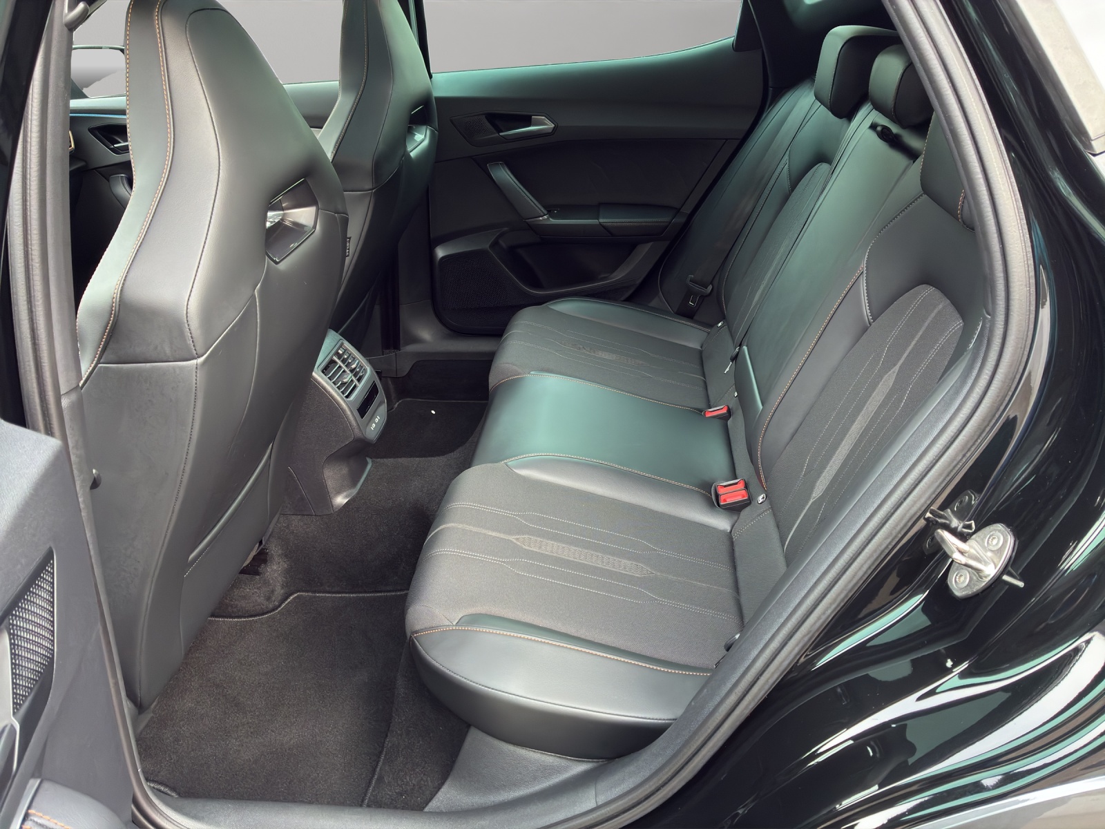 CUPRA Formentor 2.0TSI VZ 4Drive DSG-image-12