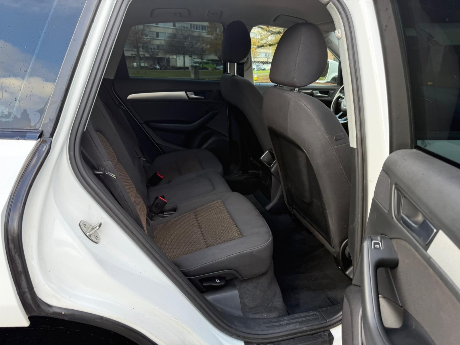 AUDI Q5 2.0 TFSI quattro tiptronic-image-10