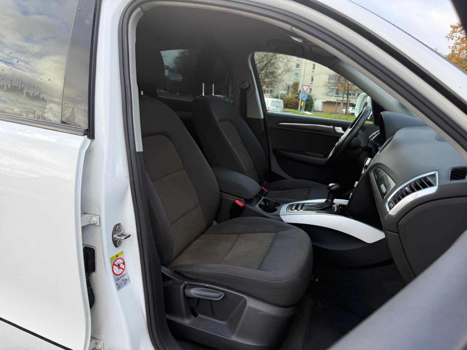 AUDI Q5 2.0 TFSI quattro tiptronic-image-8
