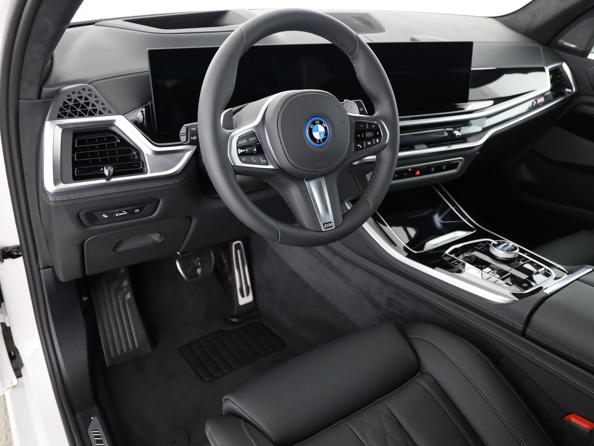 BMW X5 50e xDrive SAG-image-14