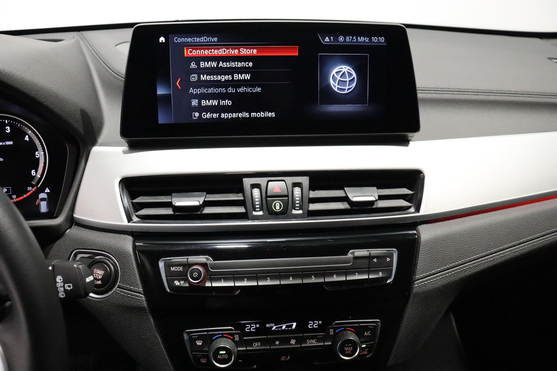BMW X1 20d xDrive-image-13