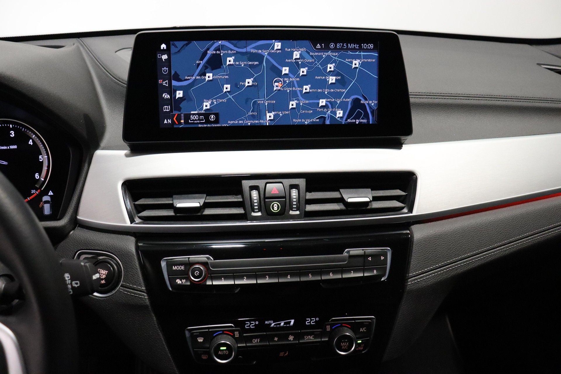 BMW X1 20d xDrive-image-15