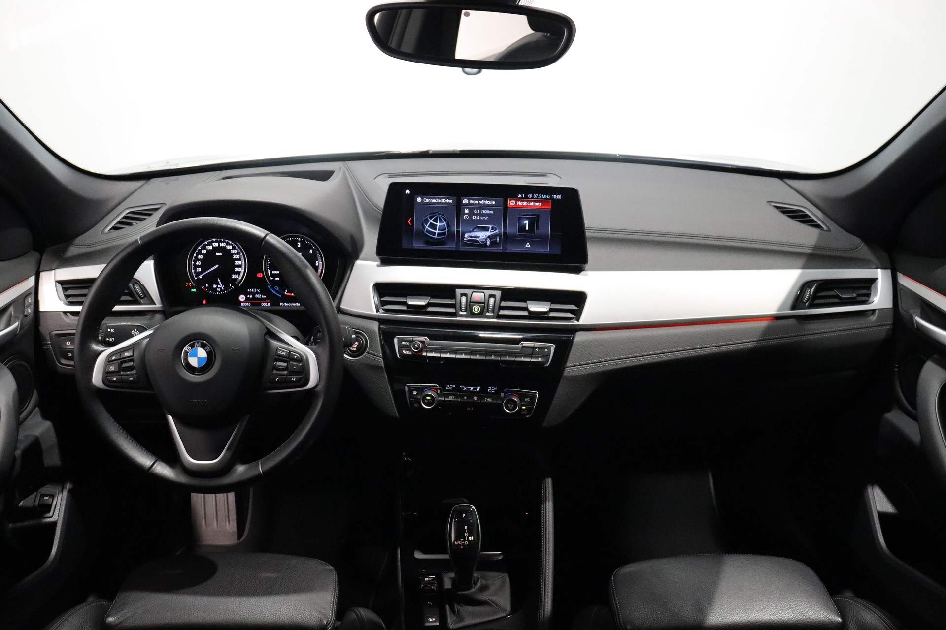 BMW X1 20d xDrive-image-8