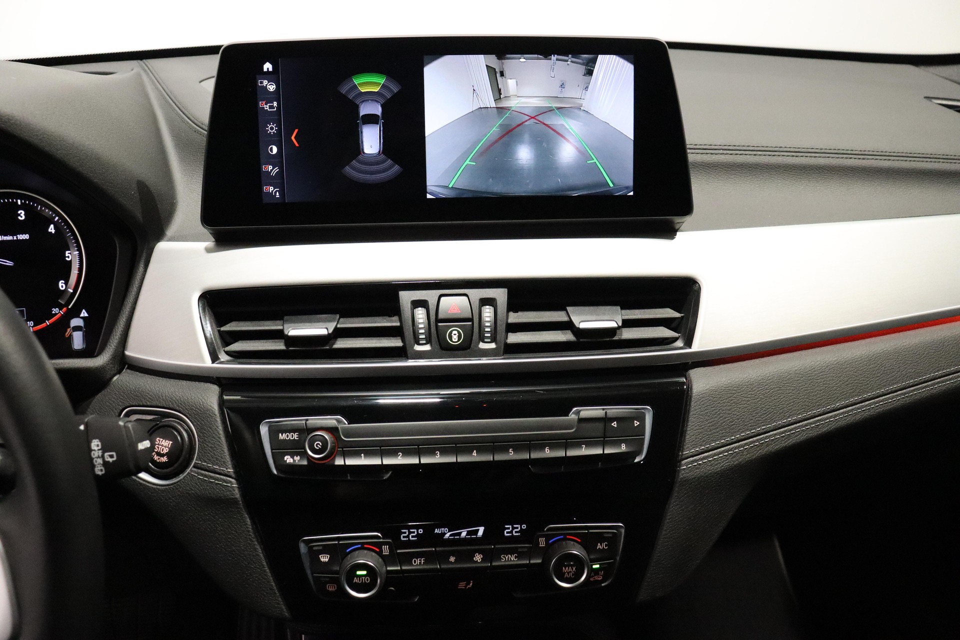 BMW X1 20d xDrive-image-14