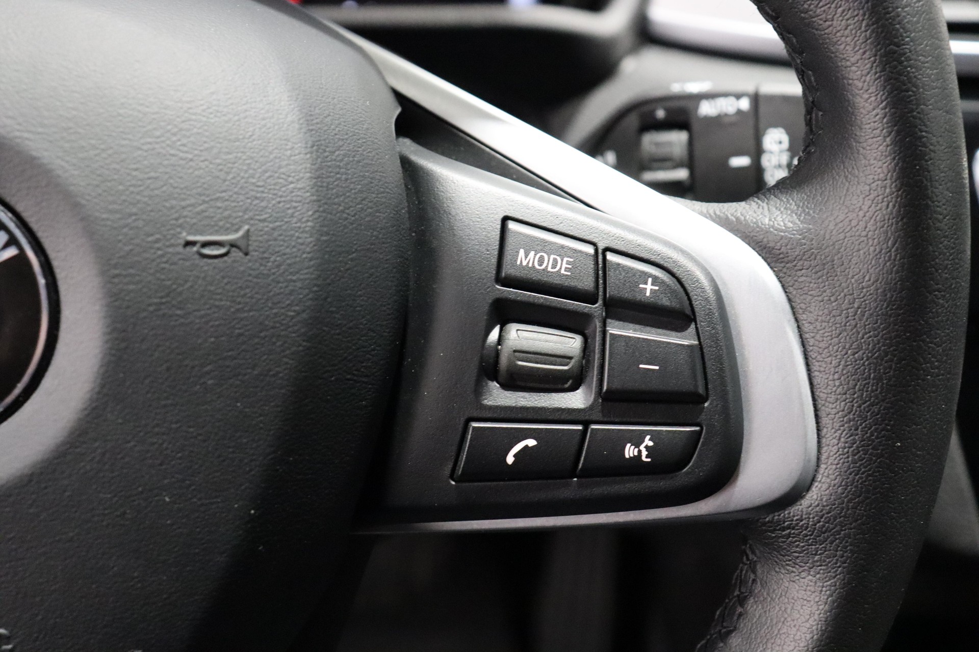 BMW X1 20d xDrive-image-18