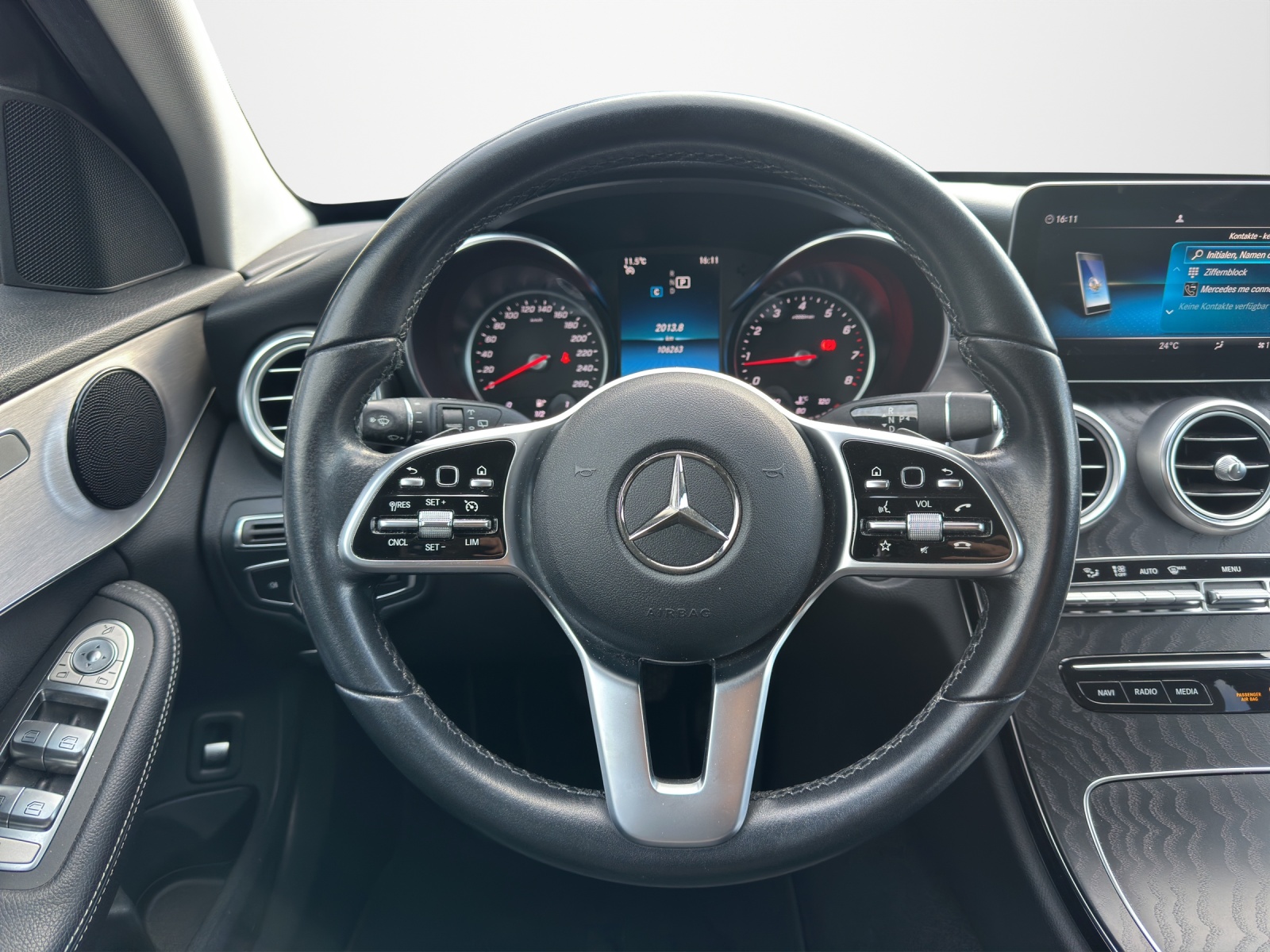 MERCEDES-BENZ C 180 Avantgarde 9G-Tronic *FACELIFT*-image-9