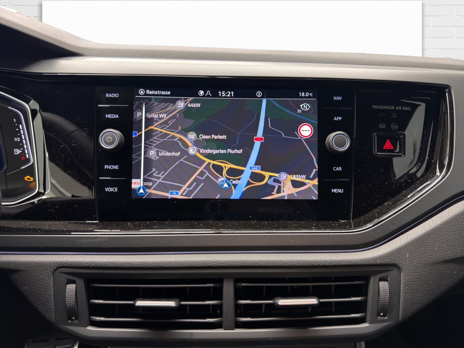 VW Taigo 1.0 TSI R-Line DSG-image-8