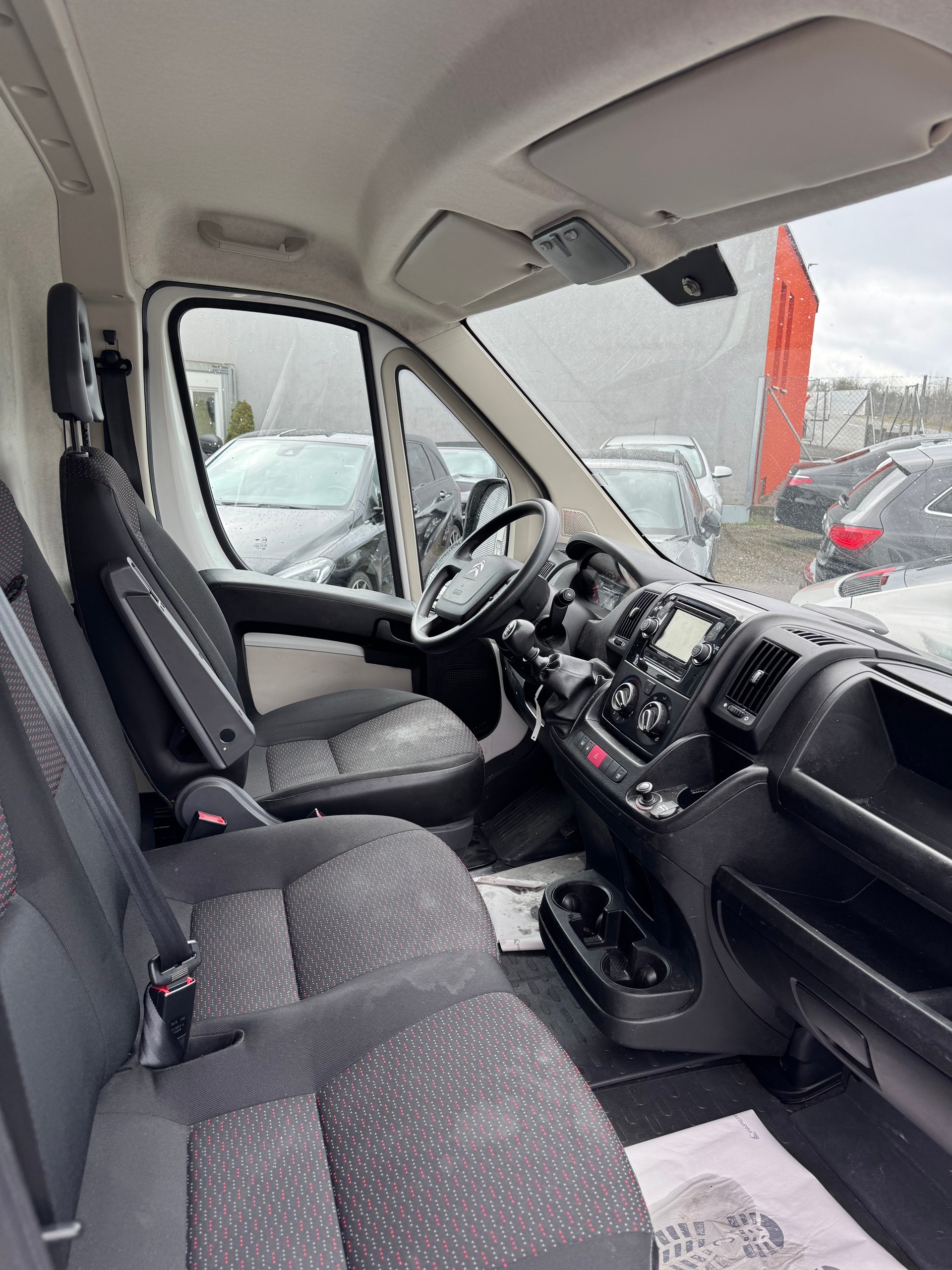 CITROEN Jumper 33 2.0 BlueHDi 130 Attraction L2H2-image-8