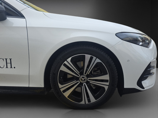 MERCEDES-BENZ CLA 220 8G-DCT 4Matic-image-5