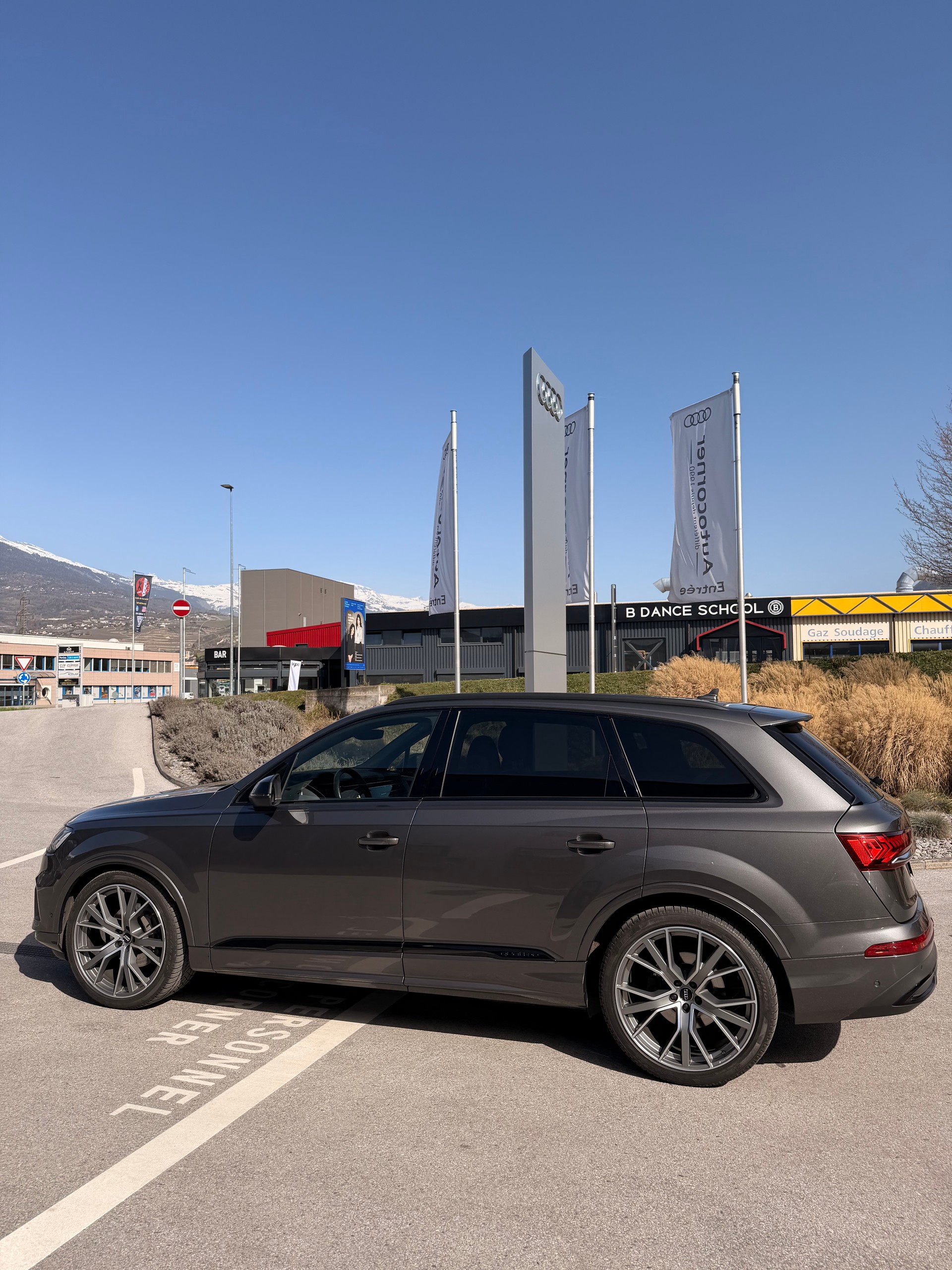 AUDI Q7 50 TDI Quattro V6 24V TDI-image-2