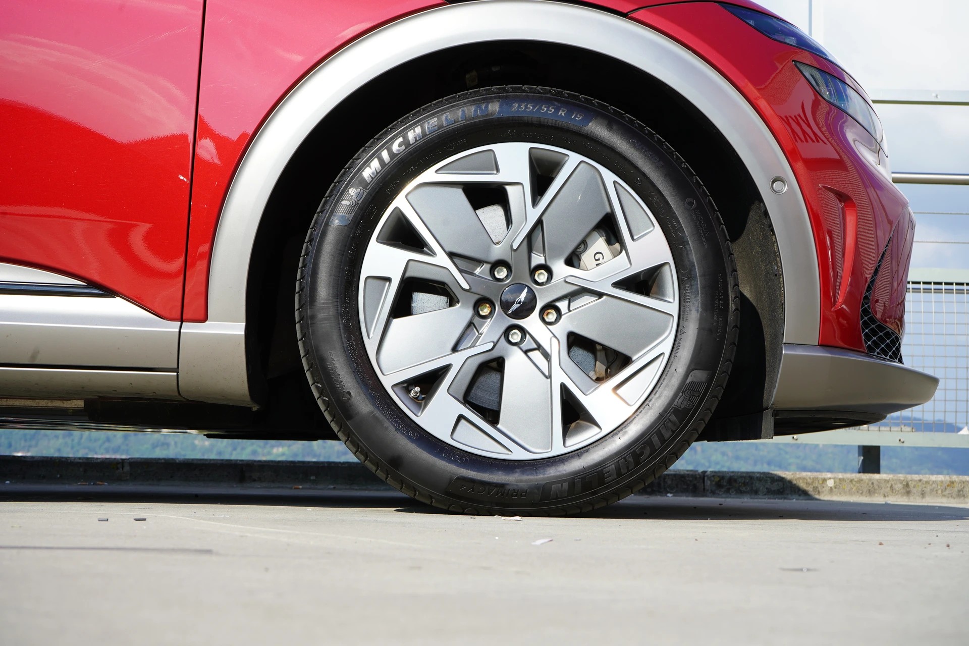 GENESIS GV60 77.4 kWh PREMIUM l 230 PS-image-18