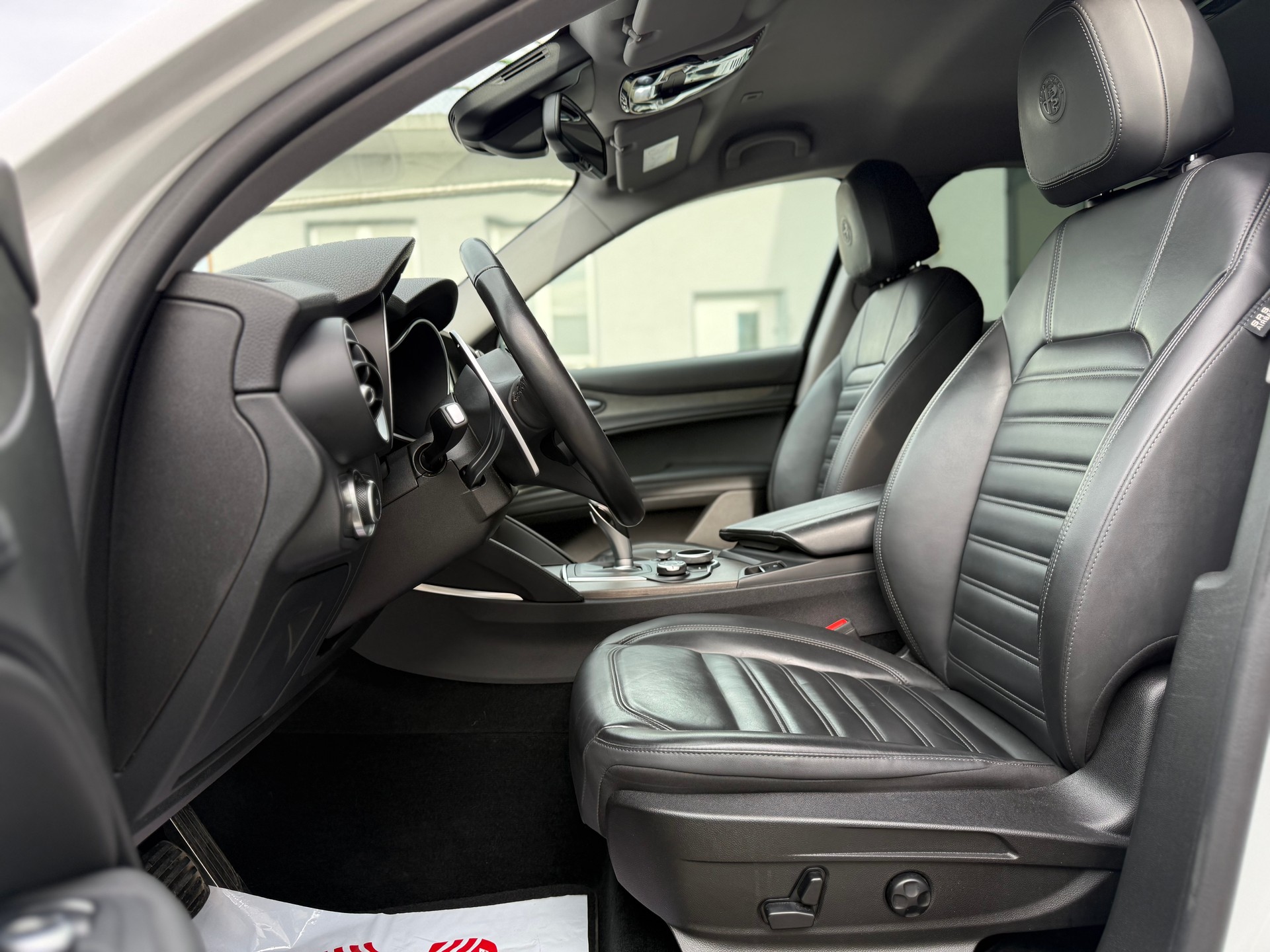 ALFA ROMEO Stelvio 2.0 Super Q4 Automatic-image-9