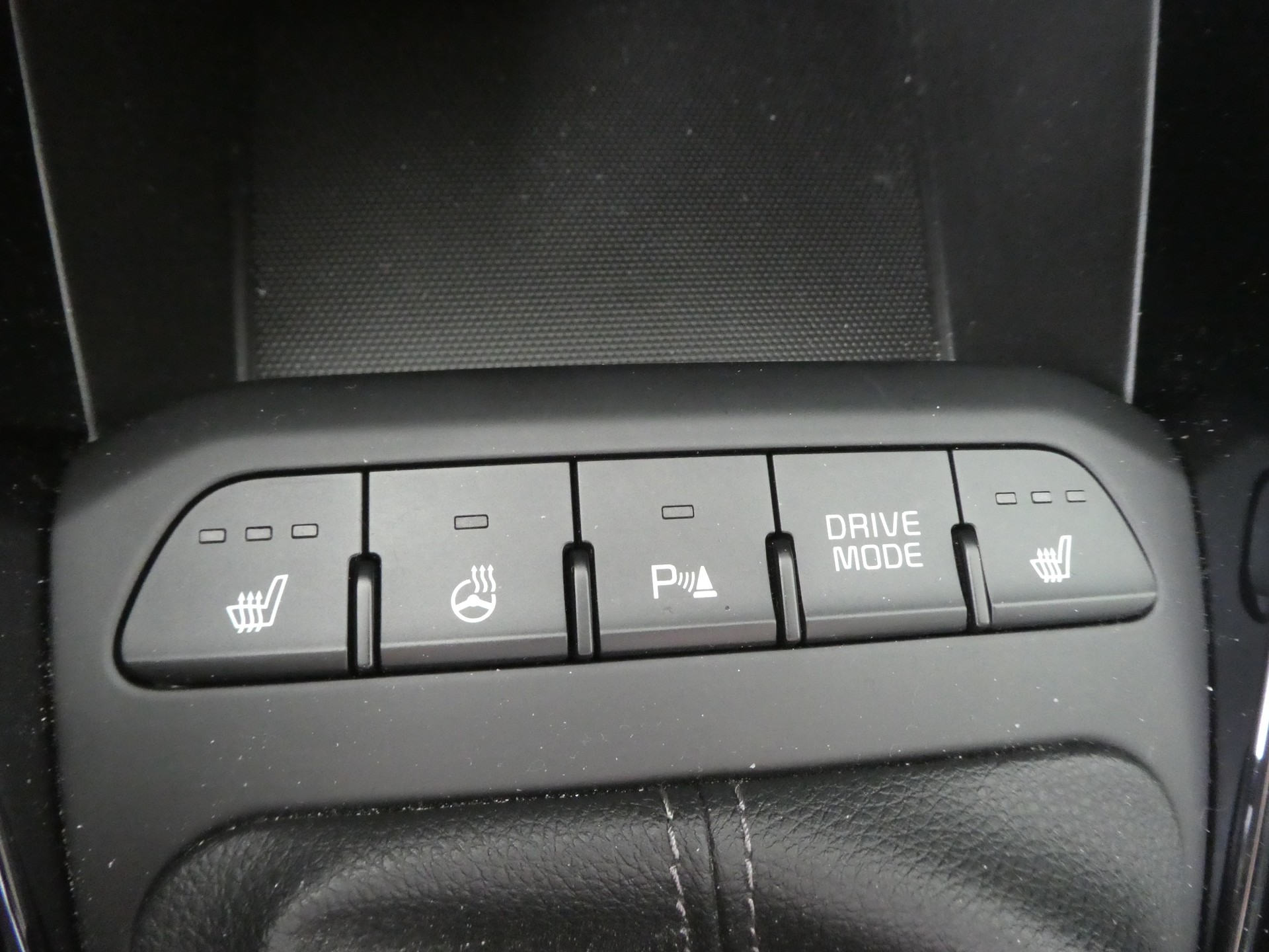 KIA Stonic 1.0 T-GDI MHEV Style iMT-image-13