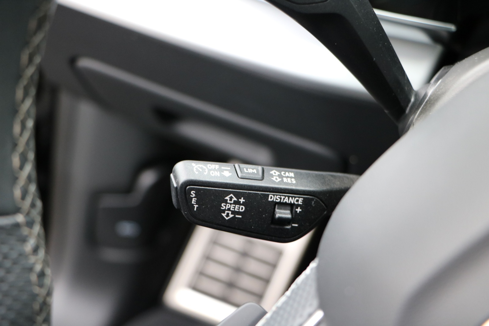 AUDI Q8 SUV 50 TDI quattro tiptronic-image-25