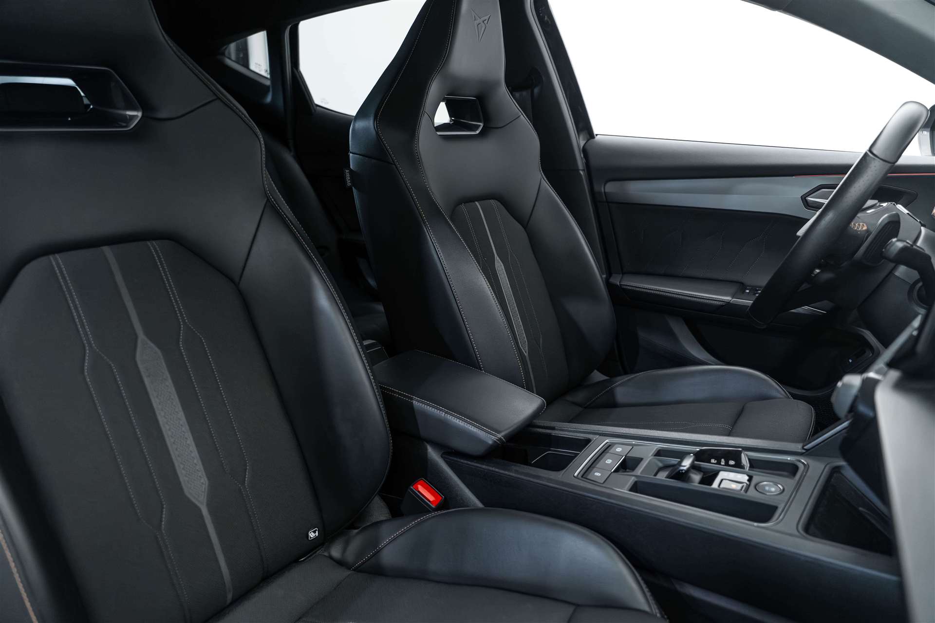 CUPRA Formentor 2.5TSI VZ5 4Drive DSG 390PS-image-11