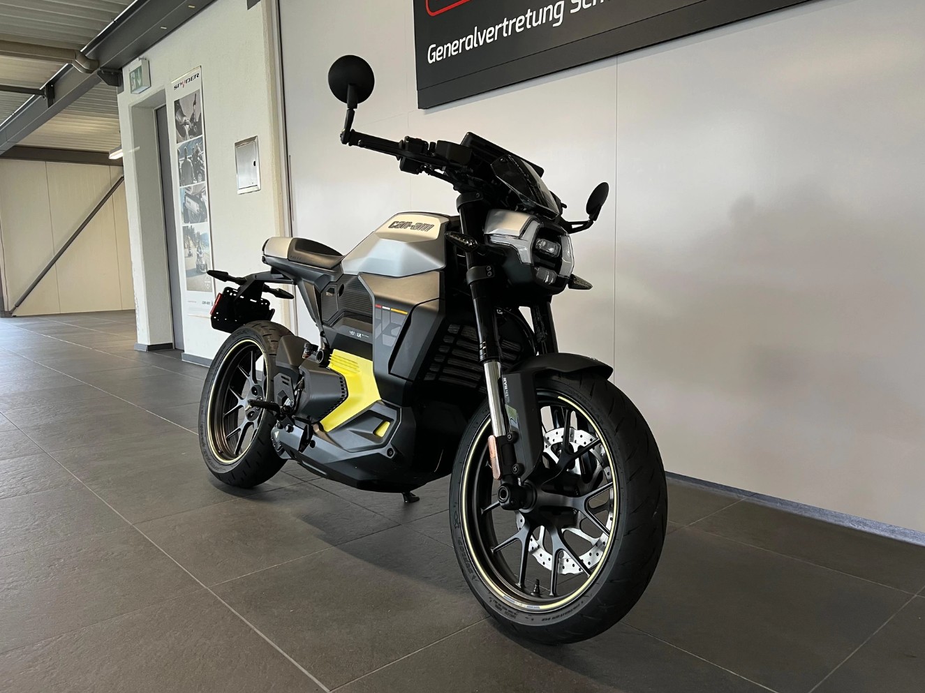 CAN-AM Pulse 73 35kW-showroom-element-3