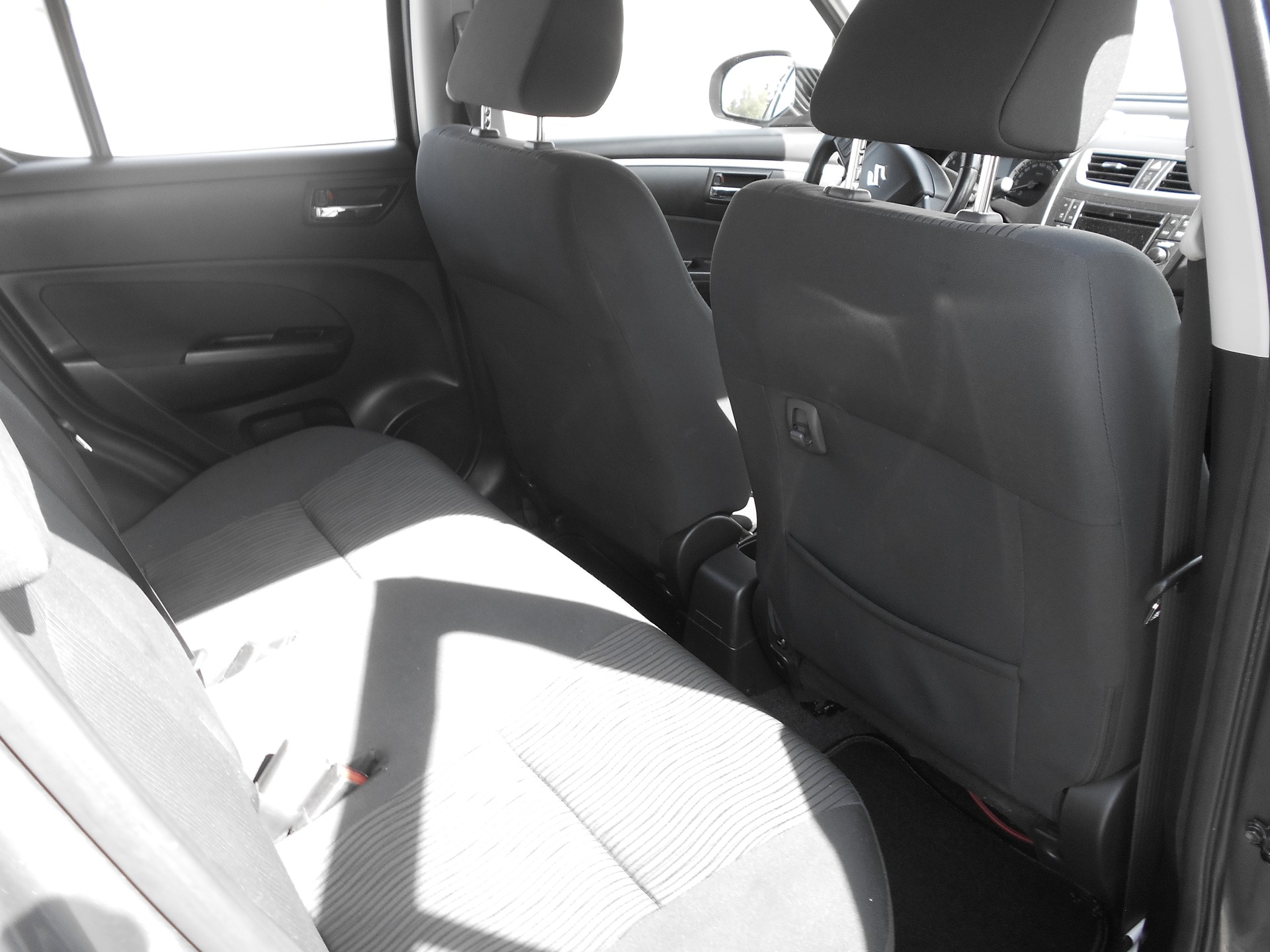 SUZUKI Swift 1.2i 16V PizSulai 4x4-image-7
