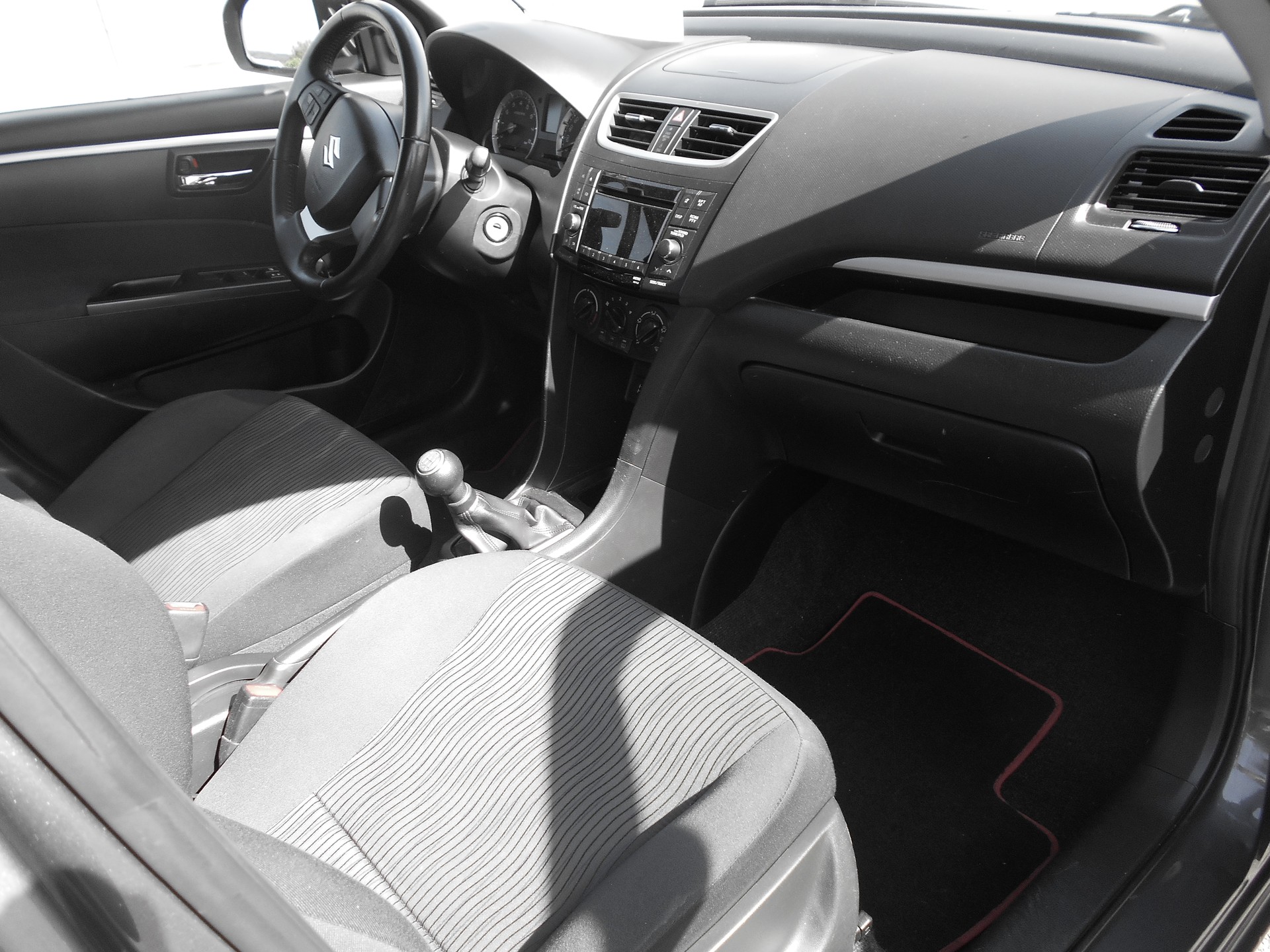 SUZUKI Swift 1.2i 16V PizSulai 4x4-image-5