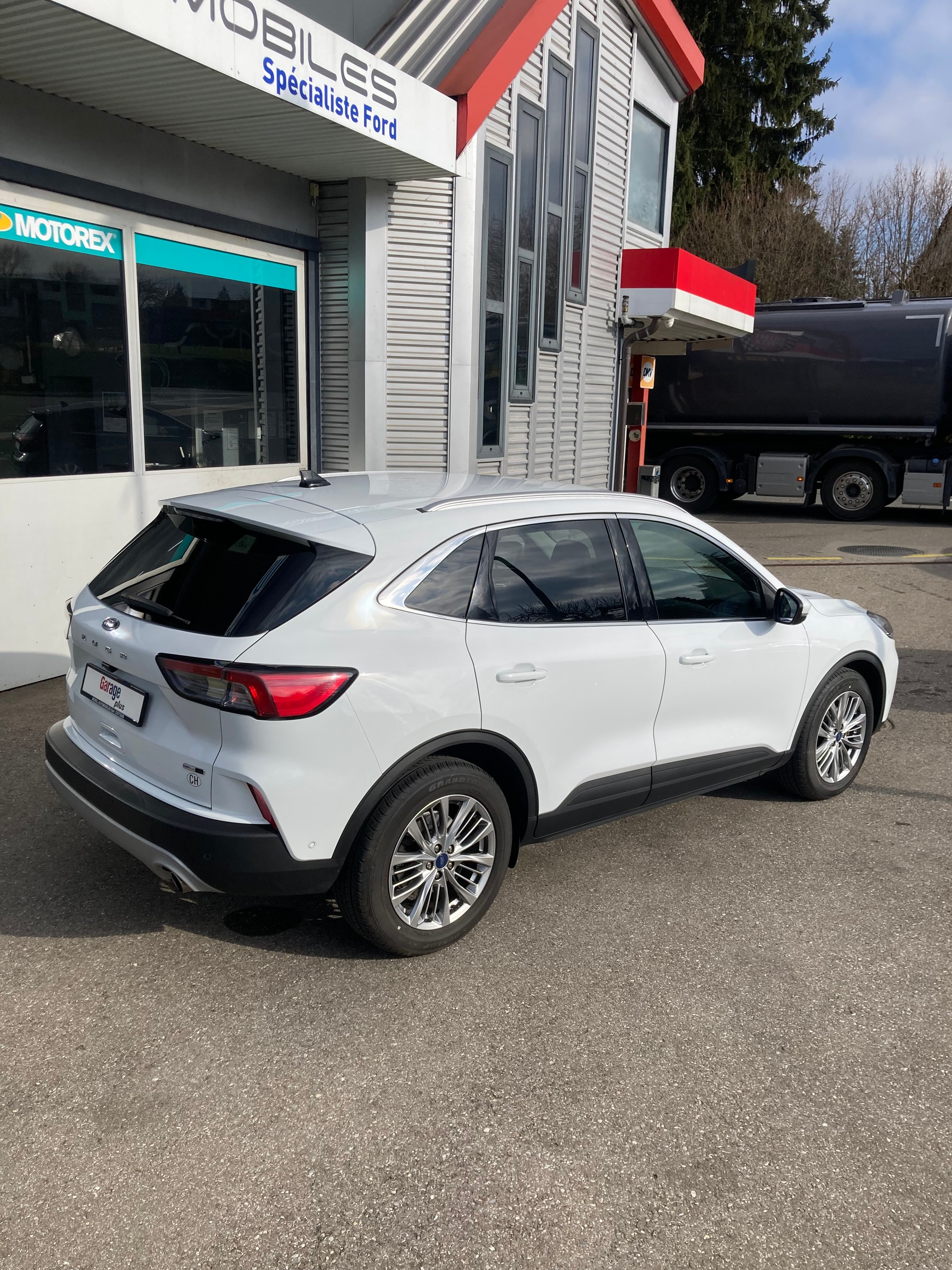 FORD Kuga 2.0 EcoBlue Hybrid Titanium X 2WD-image-4
