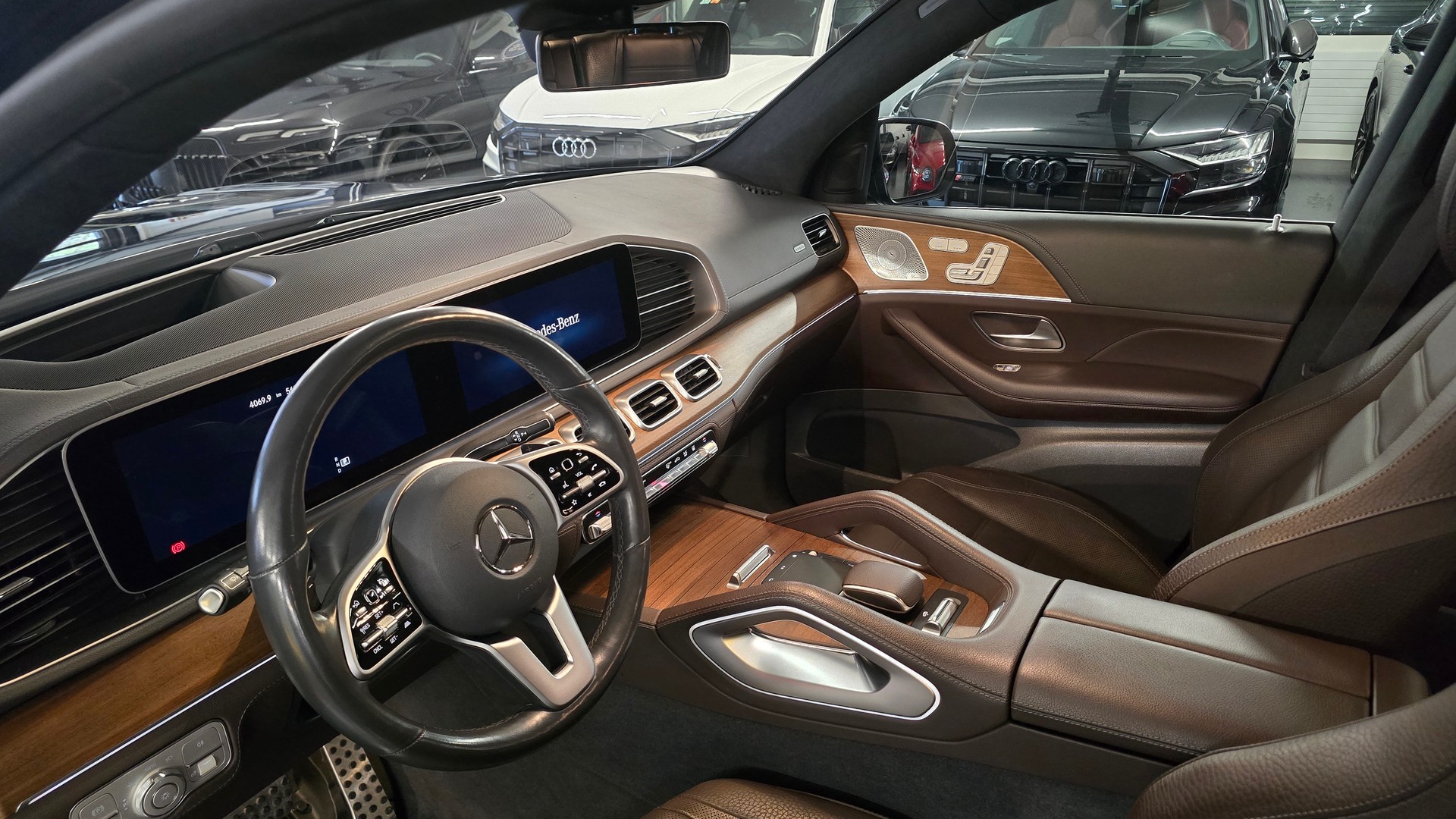 MERCEDES-BENZ GLS 580 AMG 4Matic 9G-Tronic Exklusiv-image-15