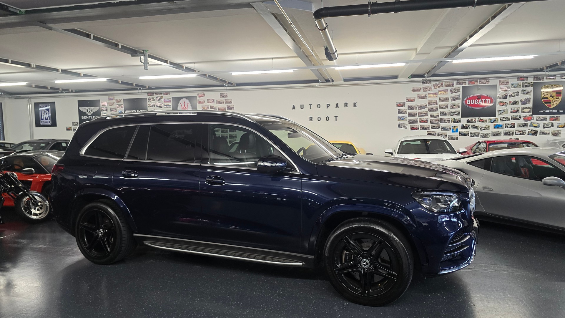MERCEDES-BENZ GLS 580 AMG 4Matic 9G-Tronic Exklusiv-showroom-element-2