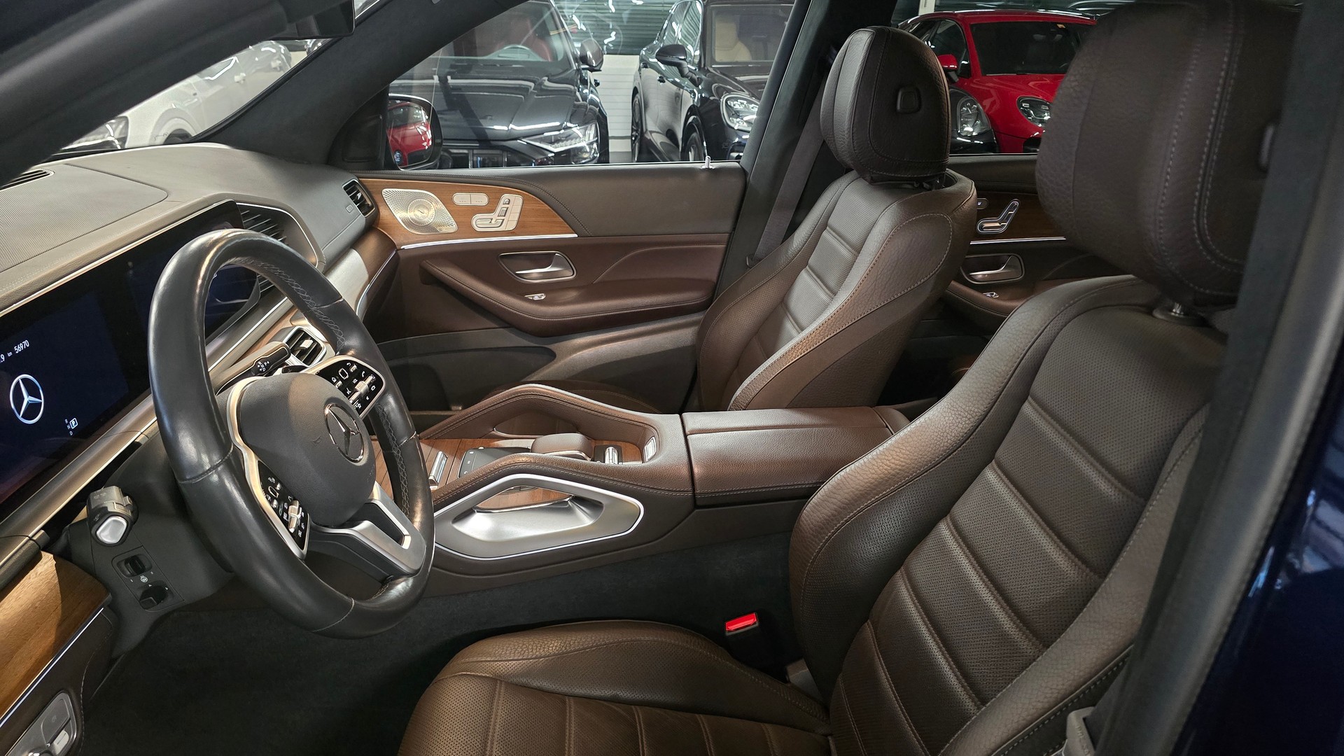 MERCEDES-BENZ GLS 580 AMG 4Matic 9G-Tronic Exklusiv-image-16