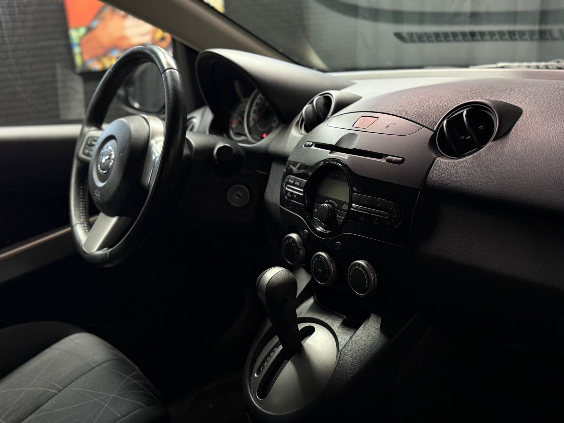 MAZDA 2 1.5i 16V Exclusive Automatic-image-9