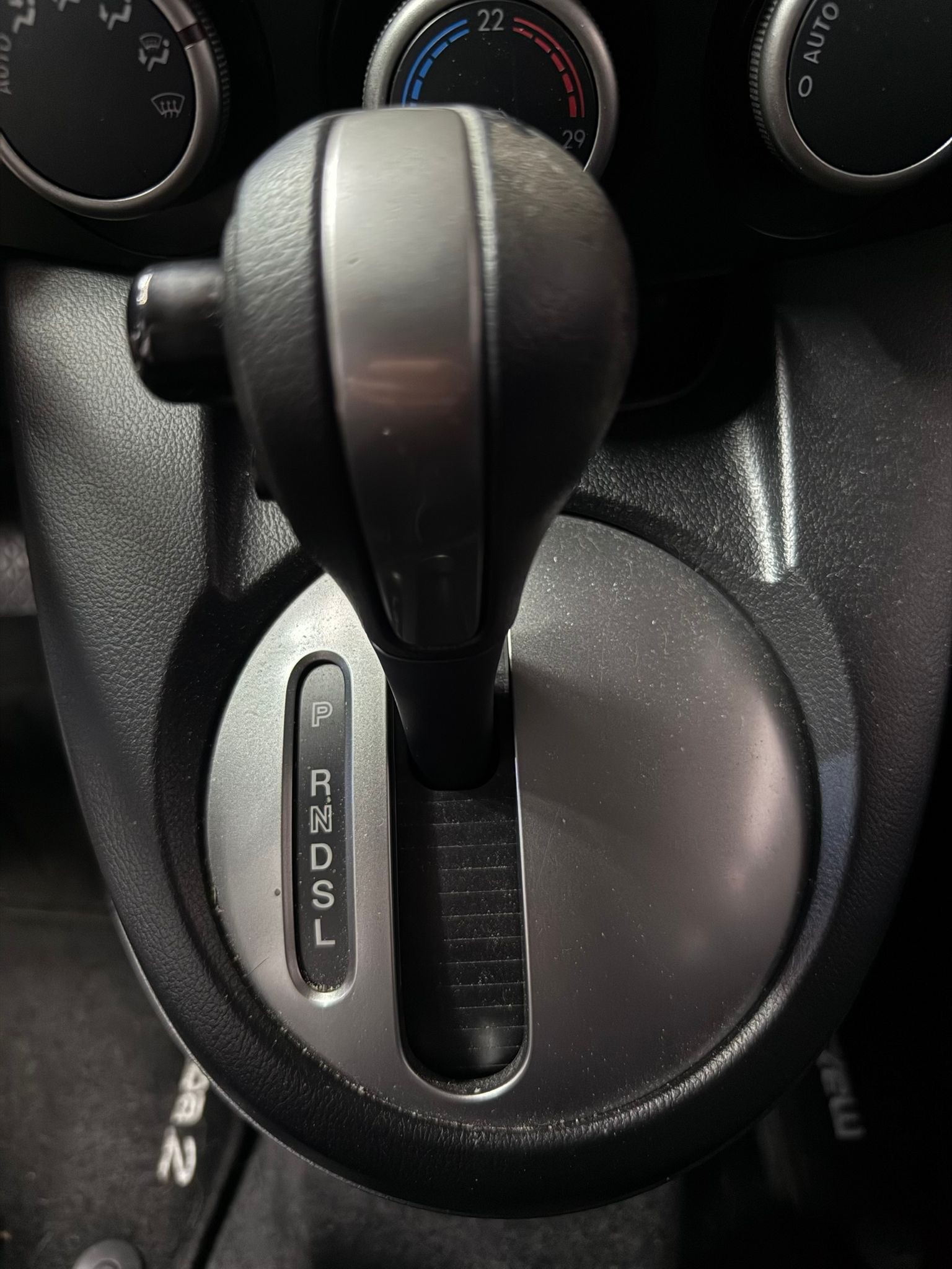 MAZDA 2 1.5i 16V Exclusive Automatic-image-11