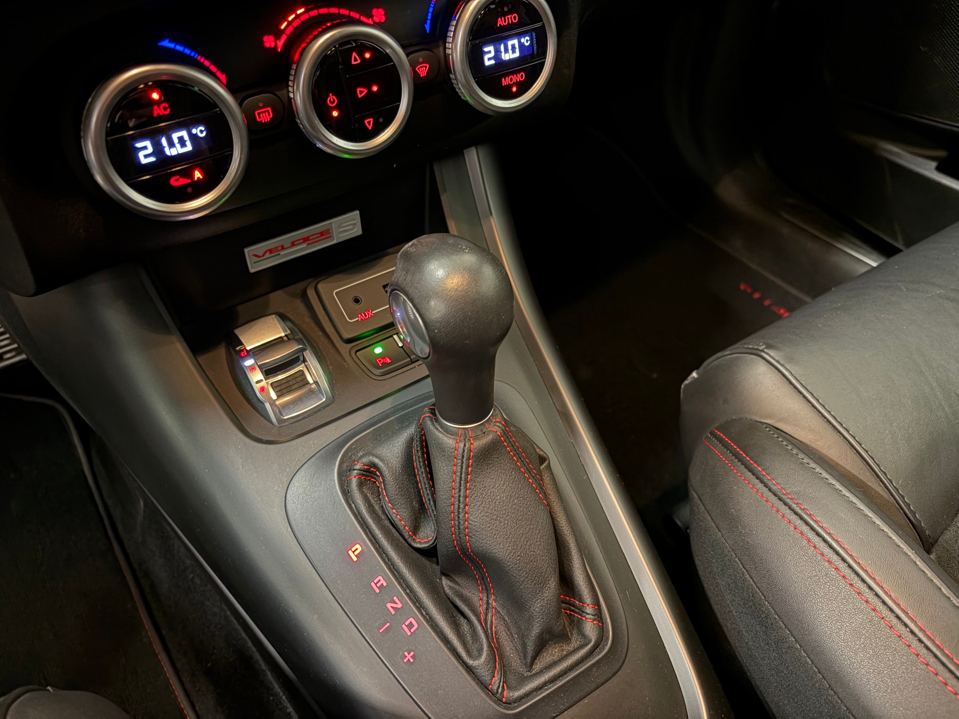 ALFA ROMEO Giulietta 1750 TBi Veloce TCT-image-5