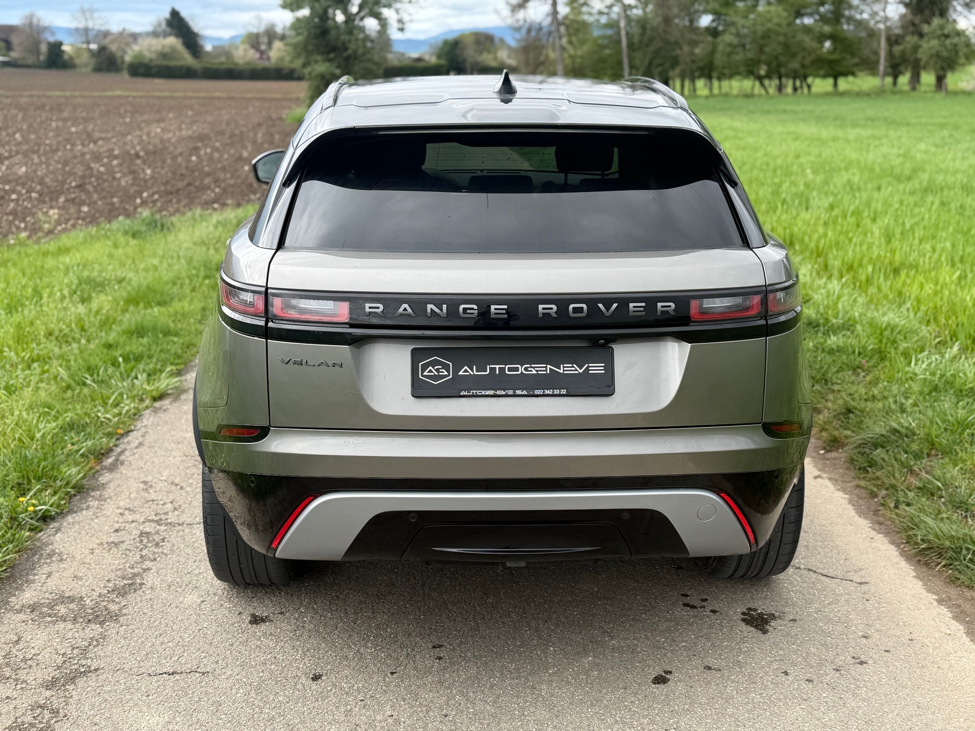 LAND ROVER Range Rover Velar R-Dynamic P 250 SE Automatic-image-10