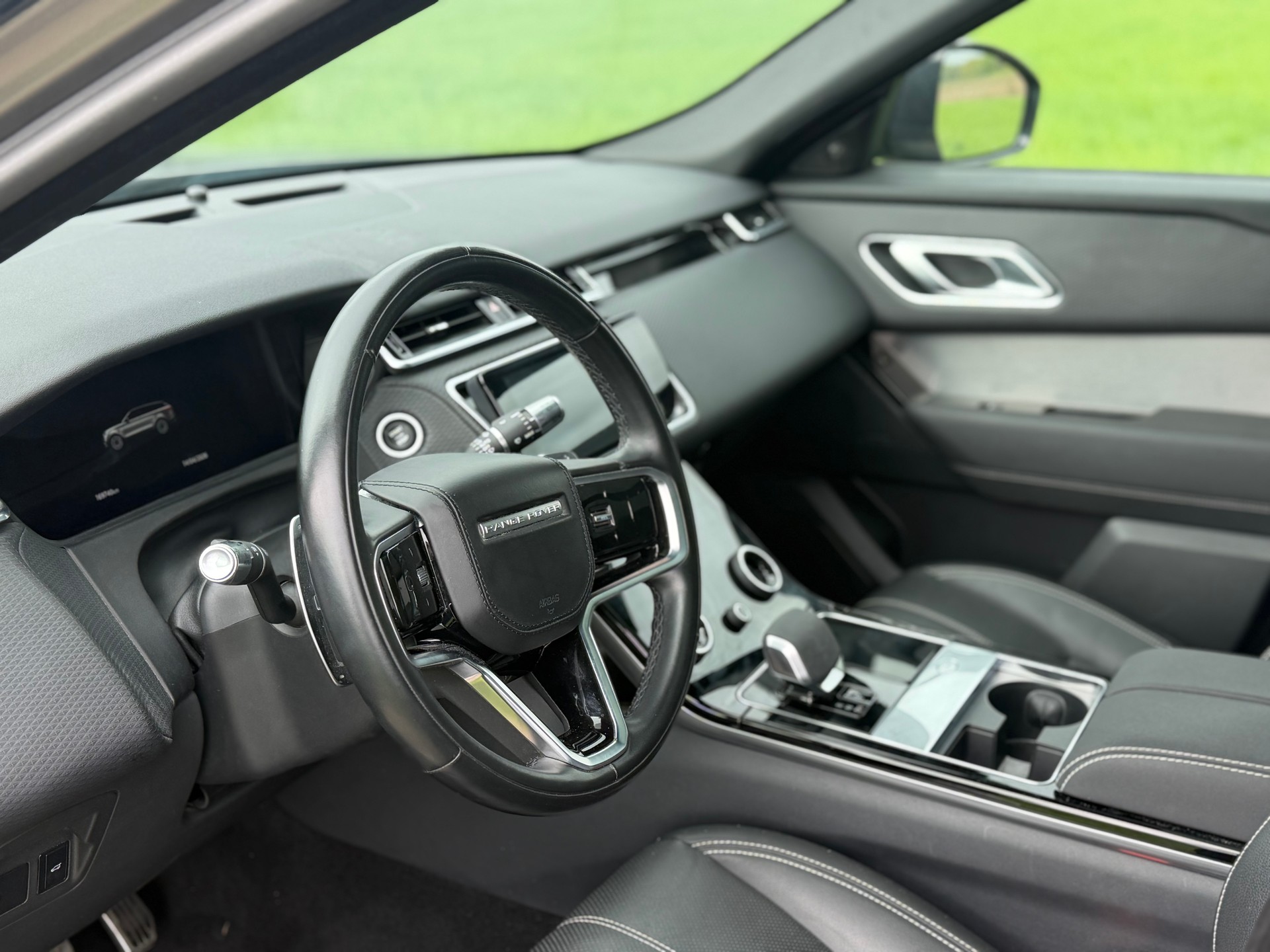 LAND ROVER Range Rover Velar R-Dynamic P 250 SE Automatic-image-11