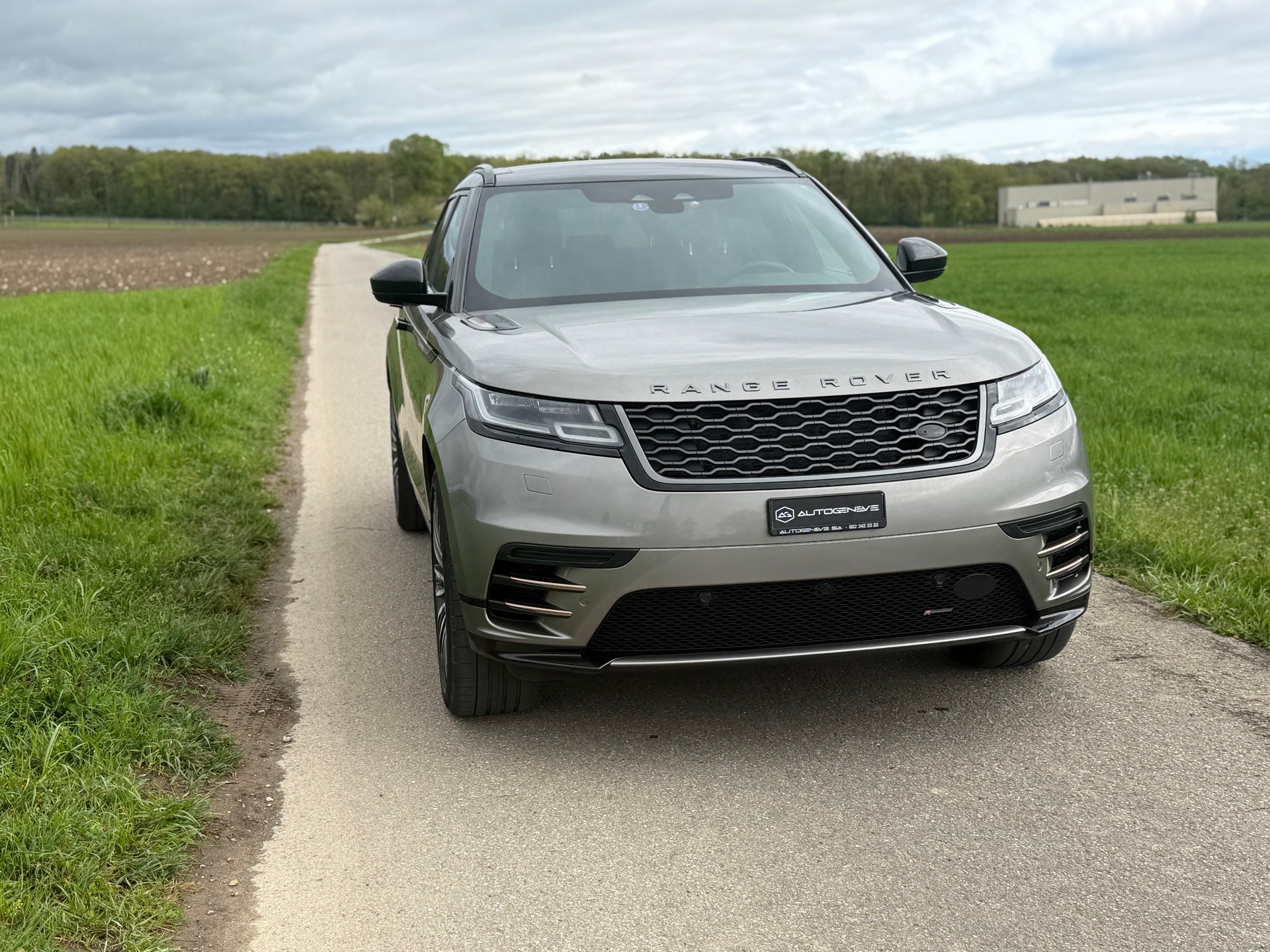LAND ROVER Range Rover Velar R-Dynamic P 250 SE Automatic-image-1
