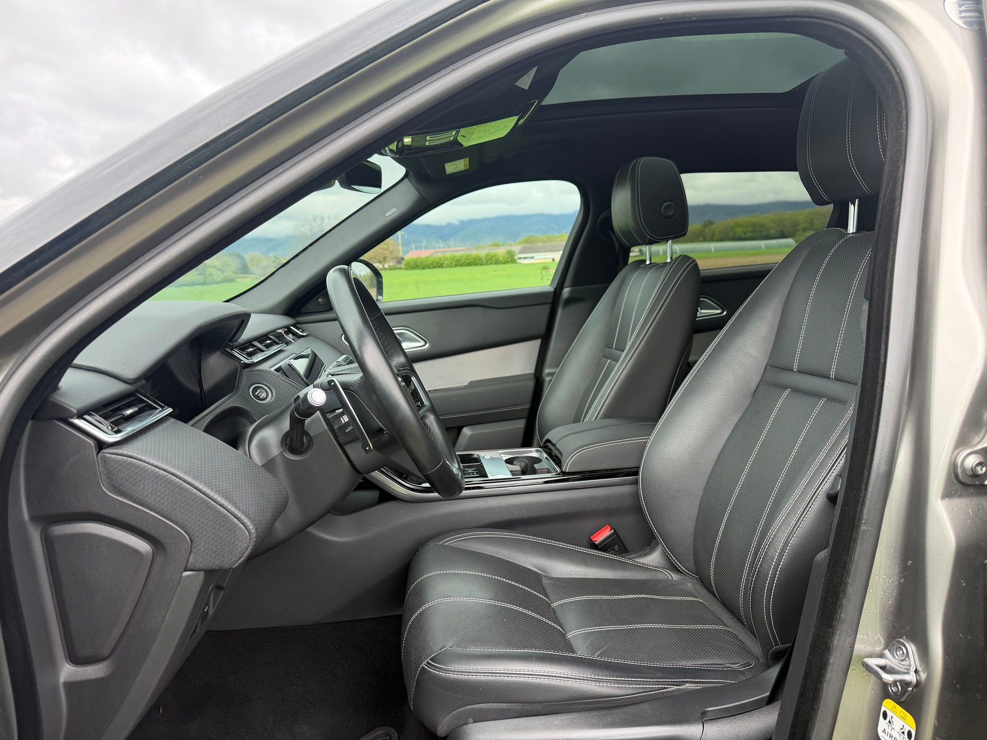 LAND ROVER Range Rover Velar R-Dynamic P 250 SE Automatic-image-12