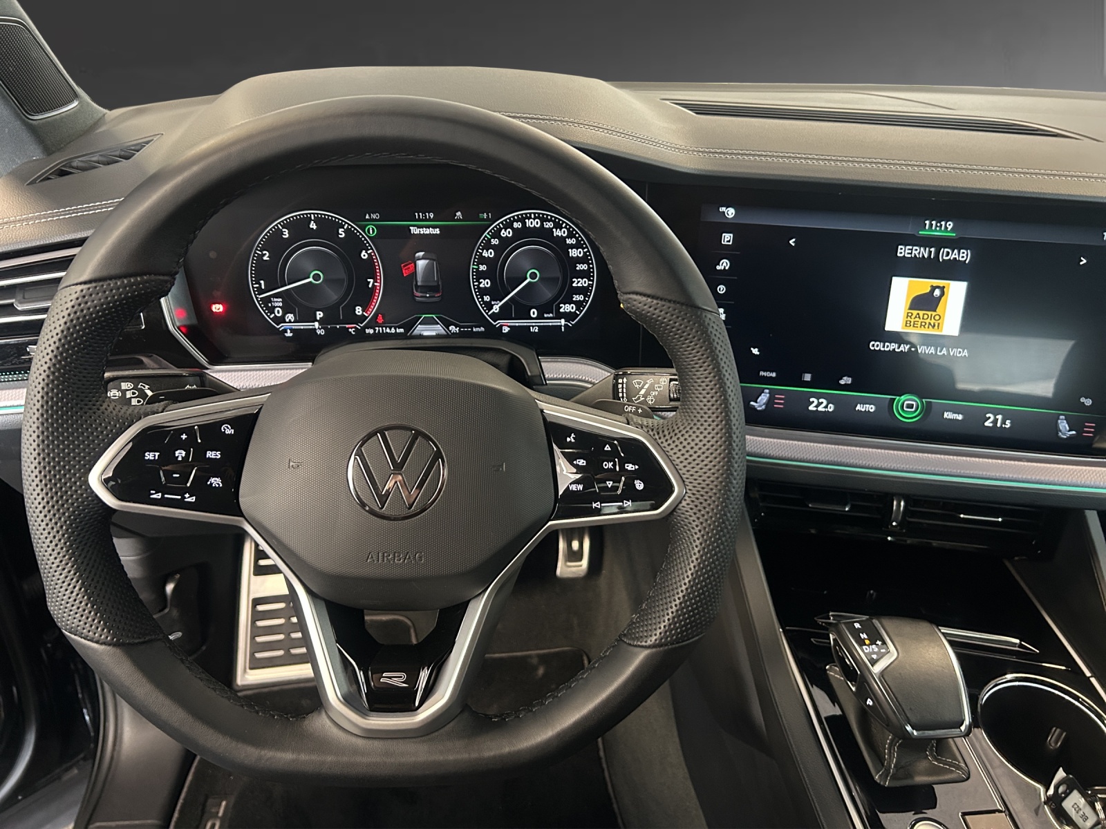 VW Touareg 3.0 TSI R-Line Tiptronic-image-7