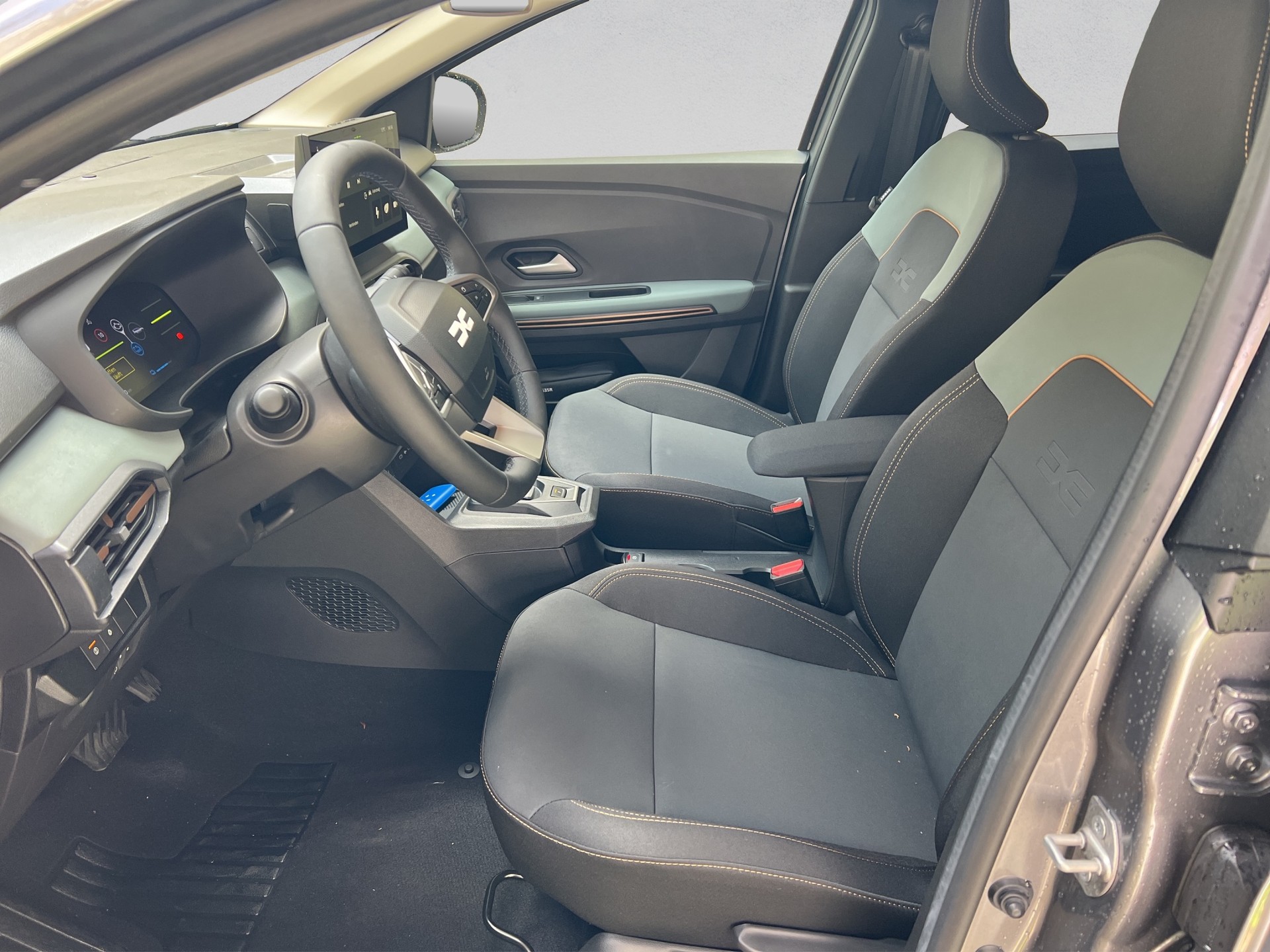 DACIA Jogger HEV 155 Extreme-image-4