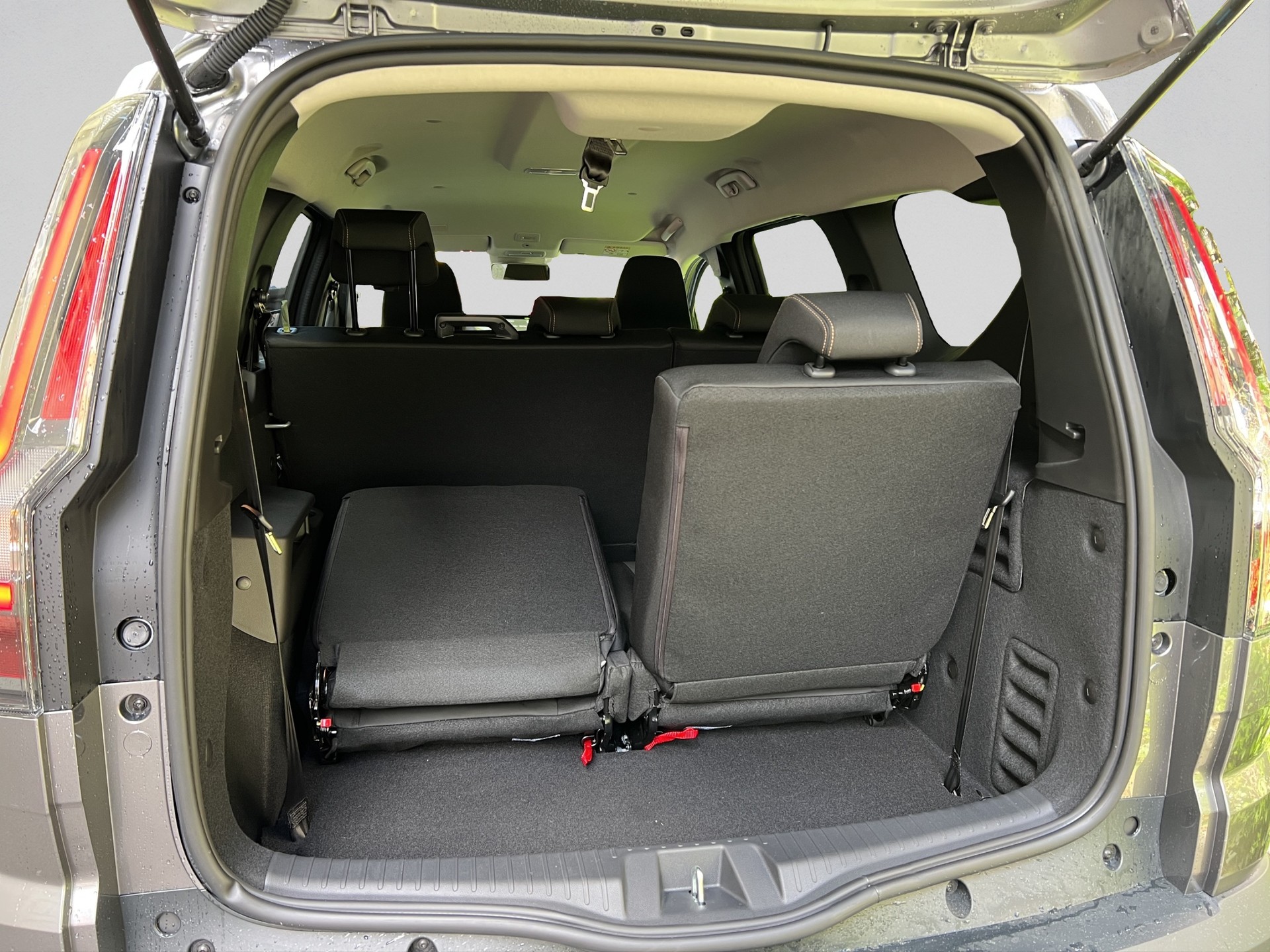 DACIA Jogger HEV 155 Extreme-image-7