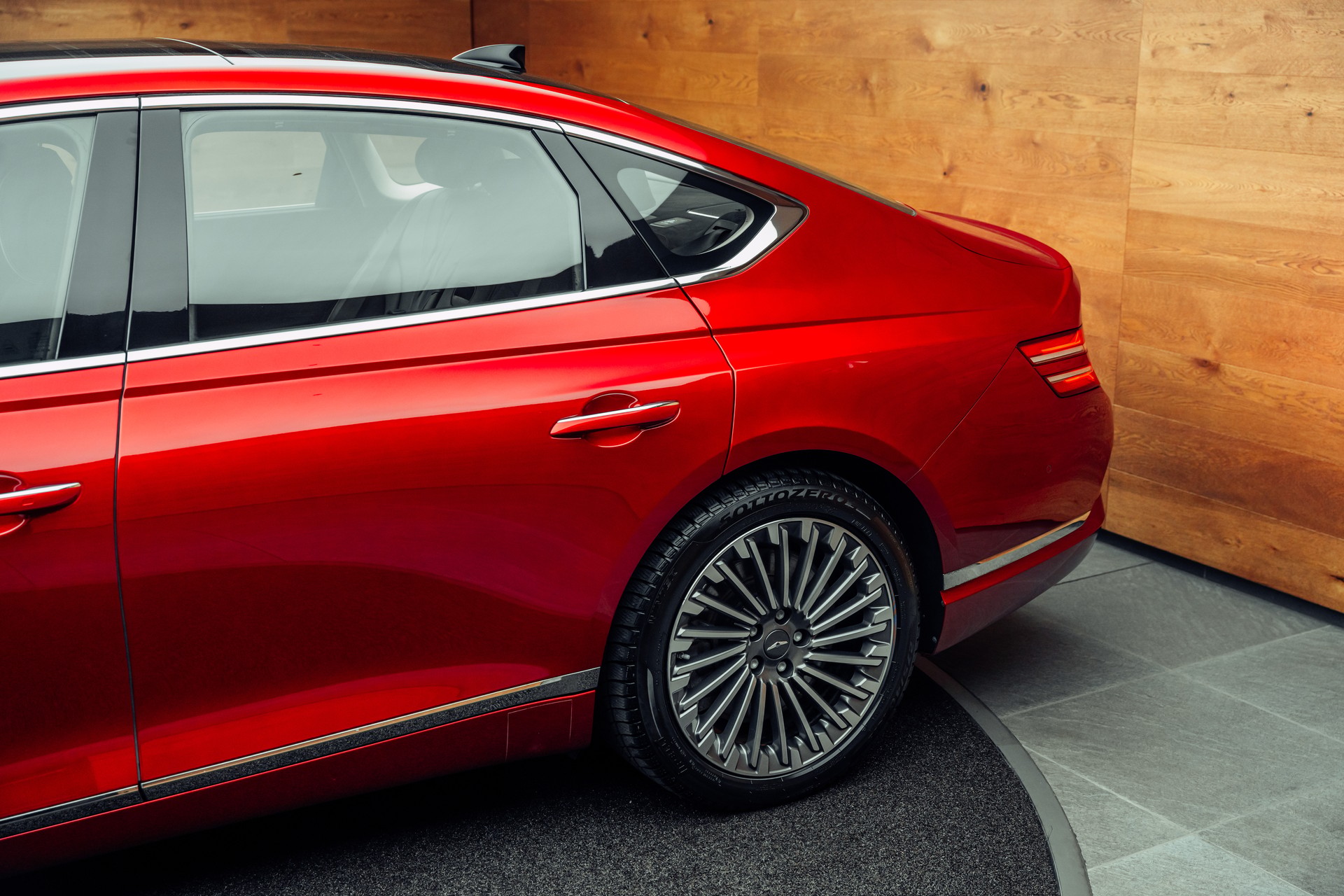 GENESIS G80 Electrificed Luxury 87,2kWh AWD-image-16