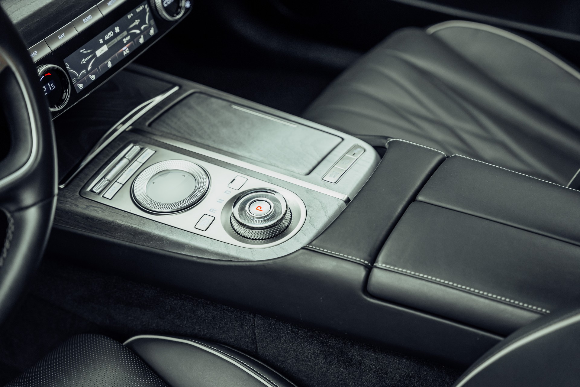 GENESIS G80 Electrificed Luxury 87,2kWh AWD-image-11