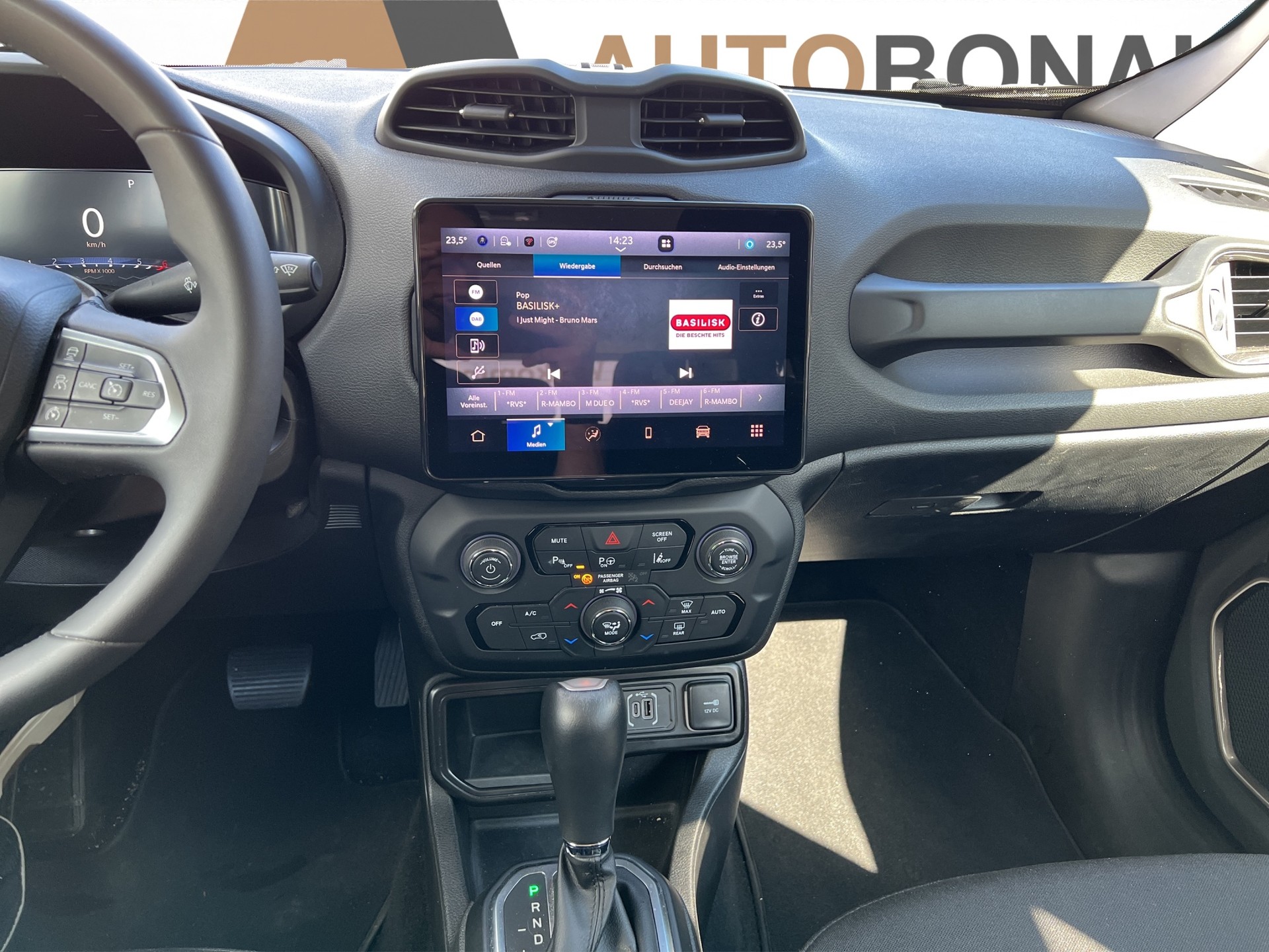 JEEP Renegade 1.5 Turbo Summit-image-19