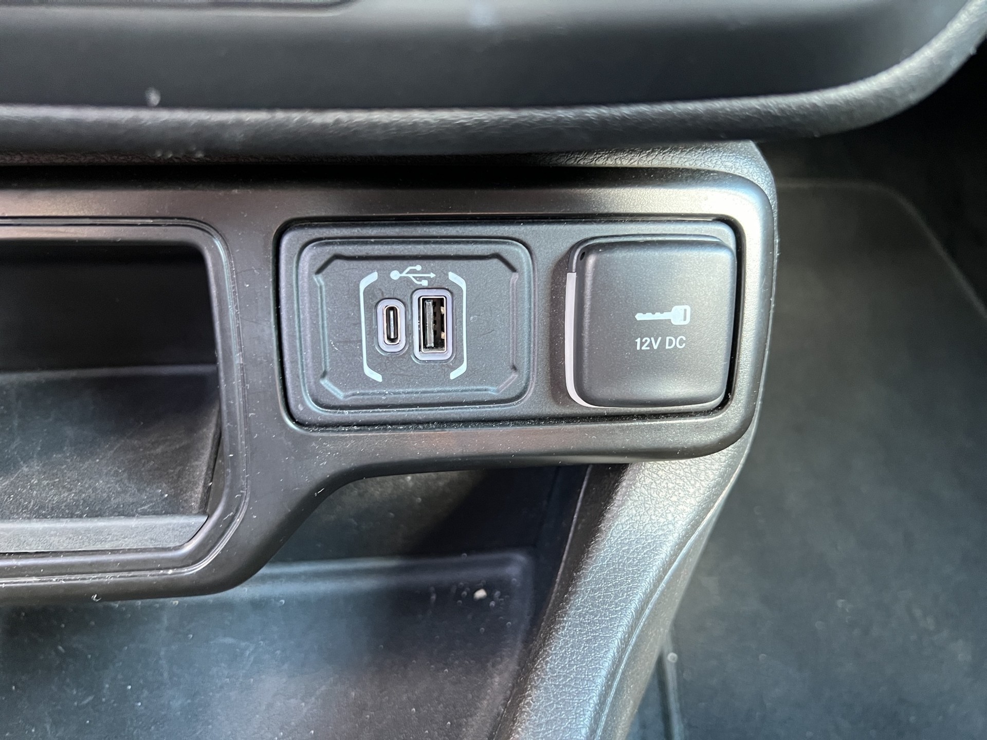 JEEP Renegade 1.5 Turbo Summit-image-45