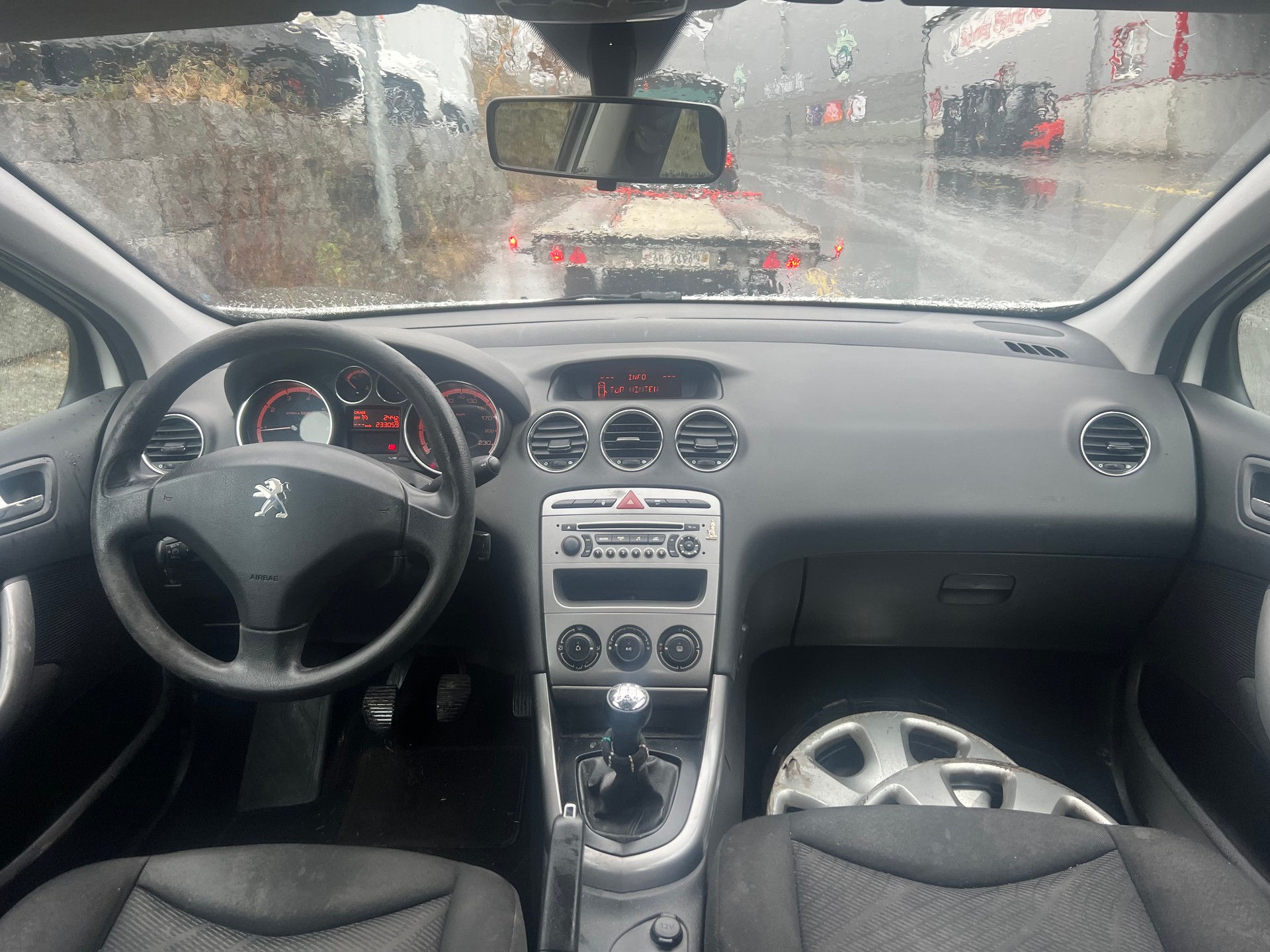 PEUGEOT 308 SW 1.4 16V VTI Access-image-9