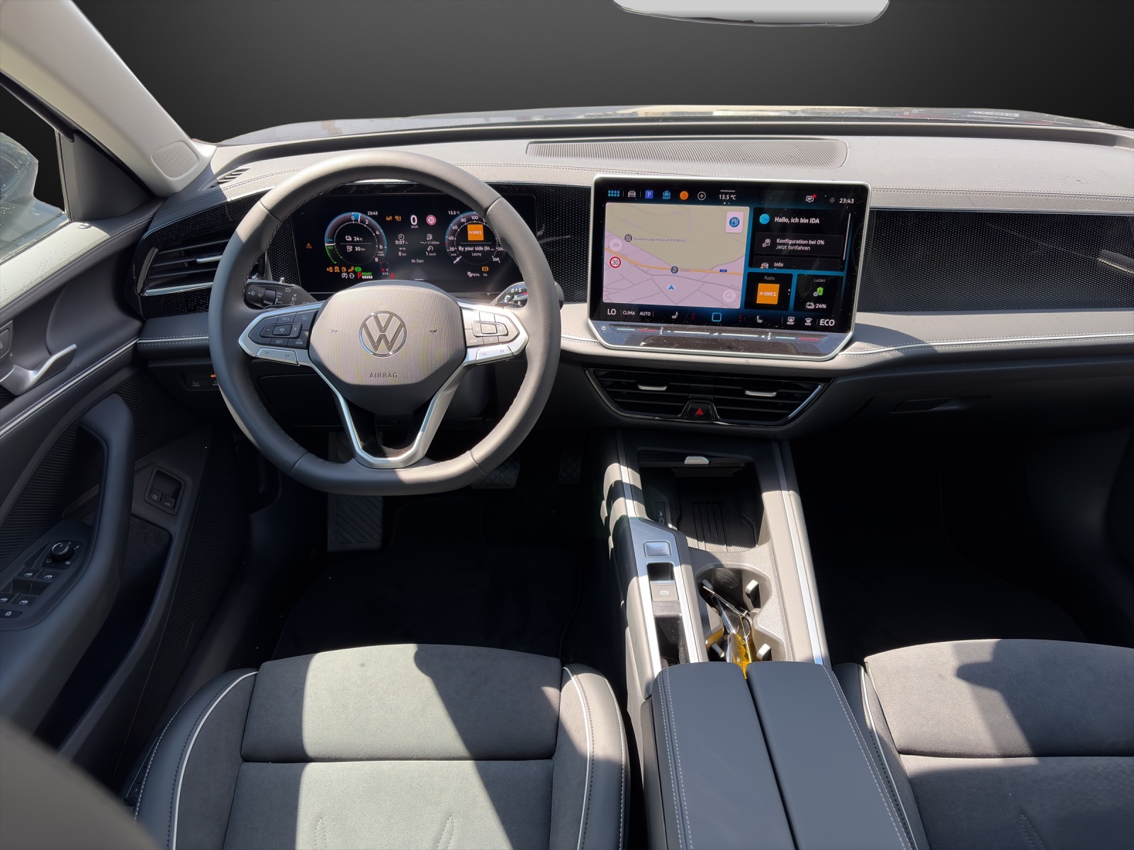 VW Passat Variant 1.5 TSI evo2 Plug-In- Hybrid Business DSG-image-9
