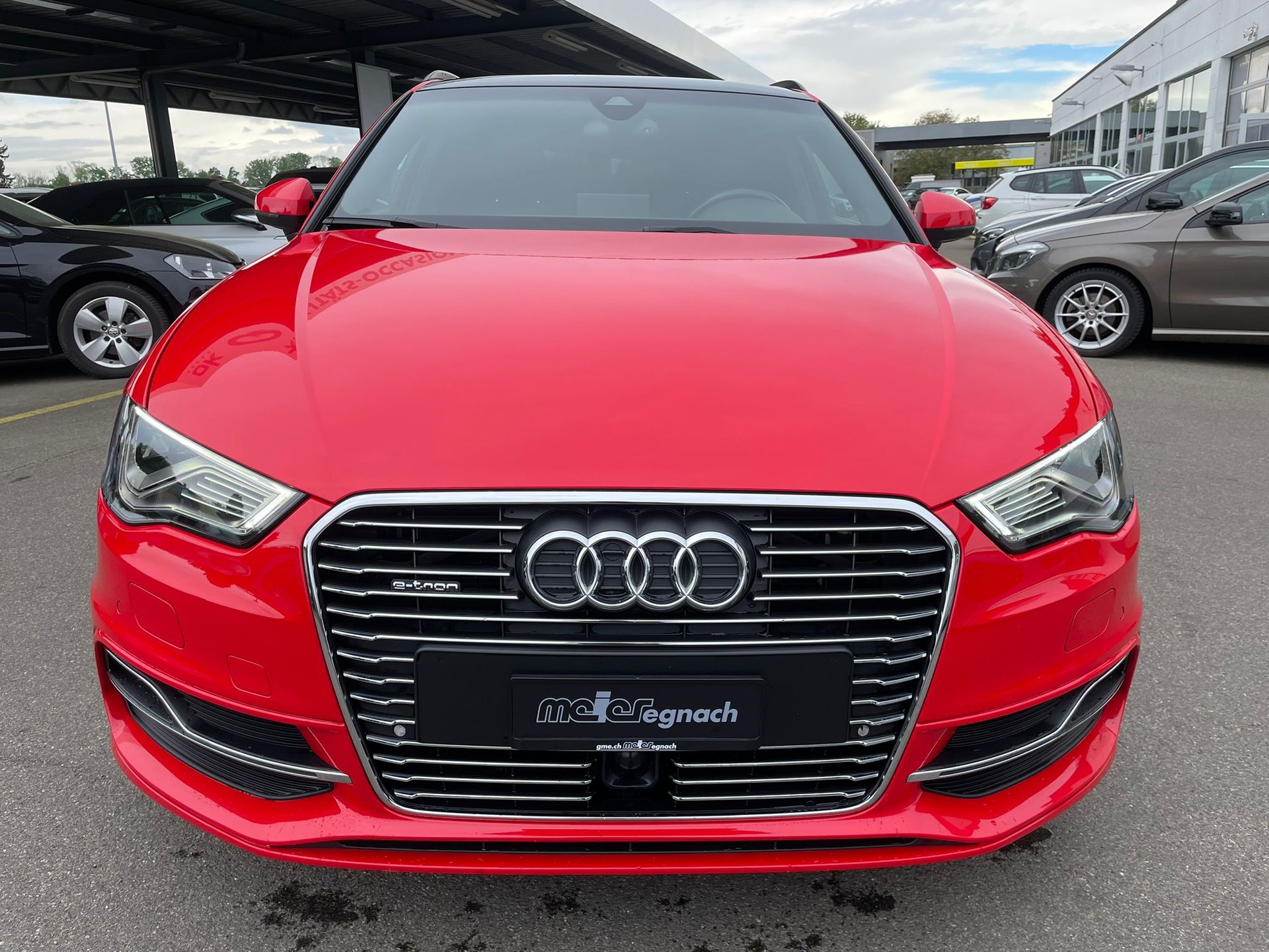 AUDI A3 Sportback 1.4 e-tron Ambition S-tronic-image-2