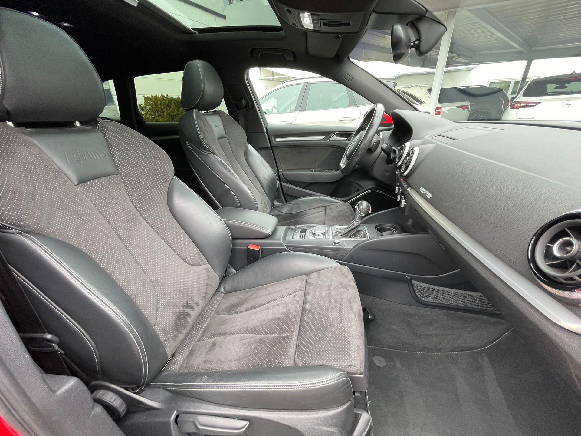 AUDI A3 Sportback 1.4 e-tron Ambition S-tronic-image-11