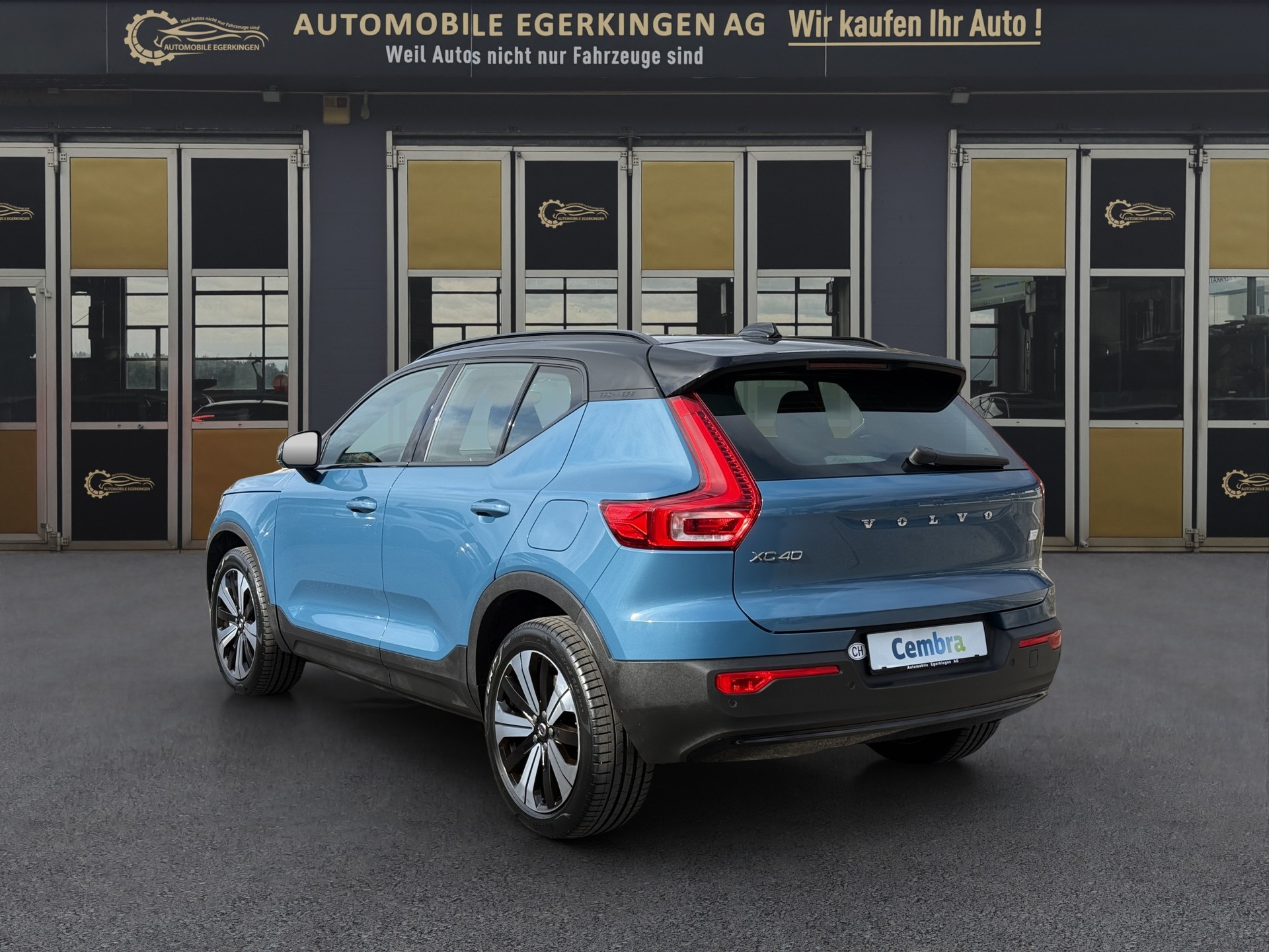 VOLVO XC40 Recharge P8 Twin AWD Pure Electric Plus-image-6