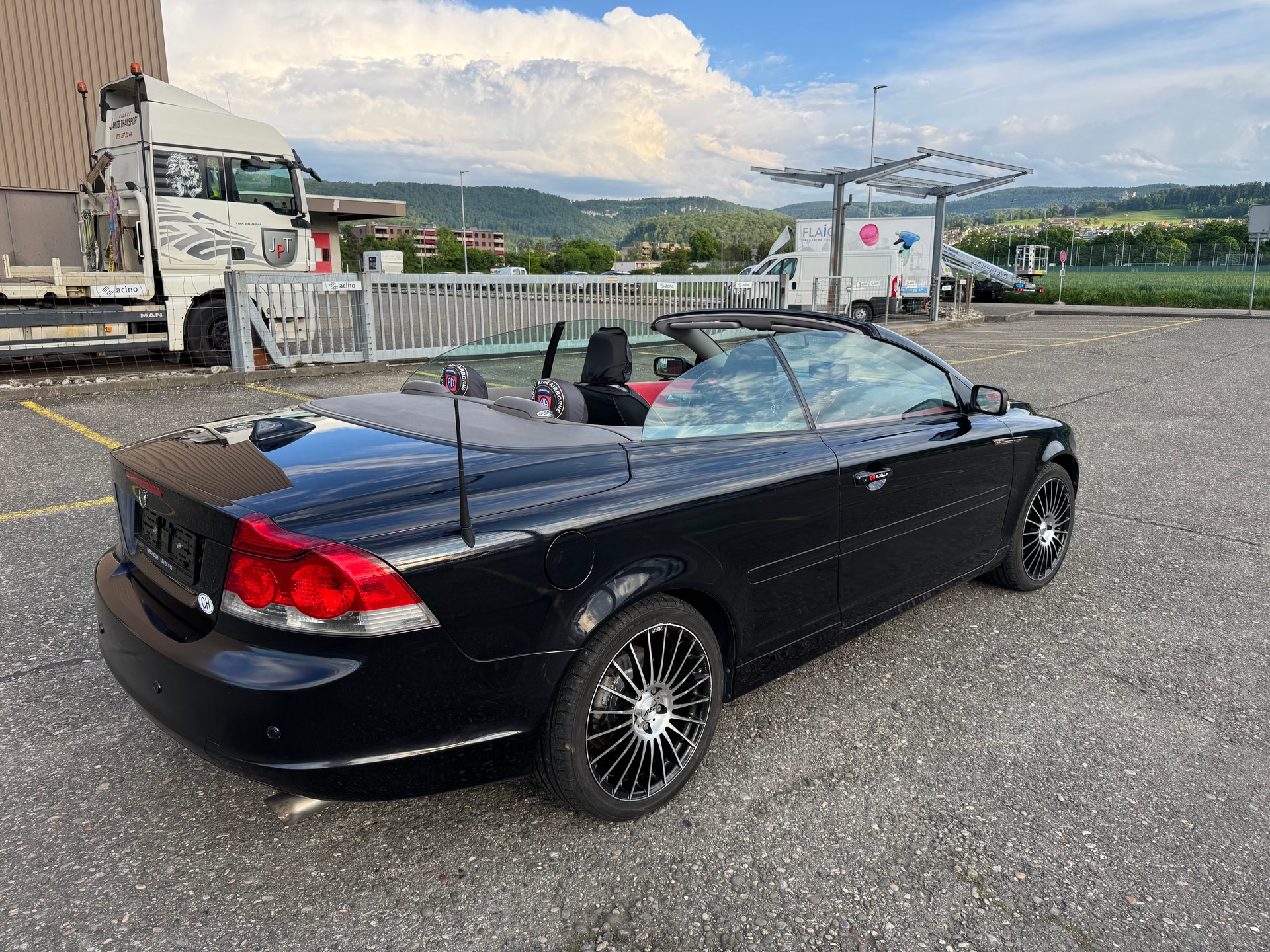 VOLVO C70 T5 Summum-image-2