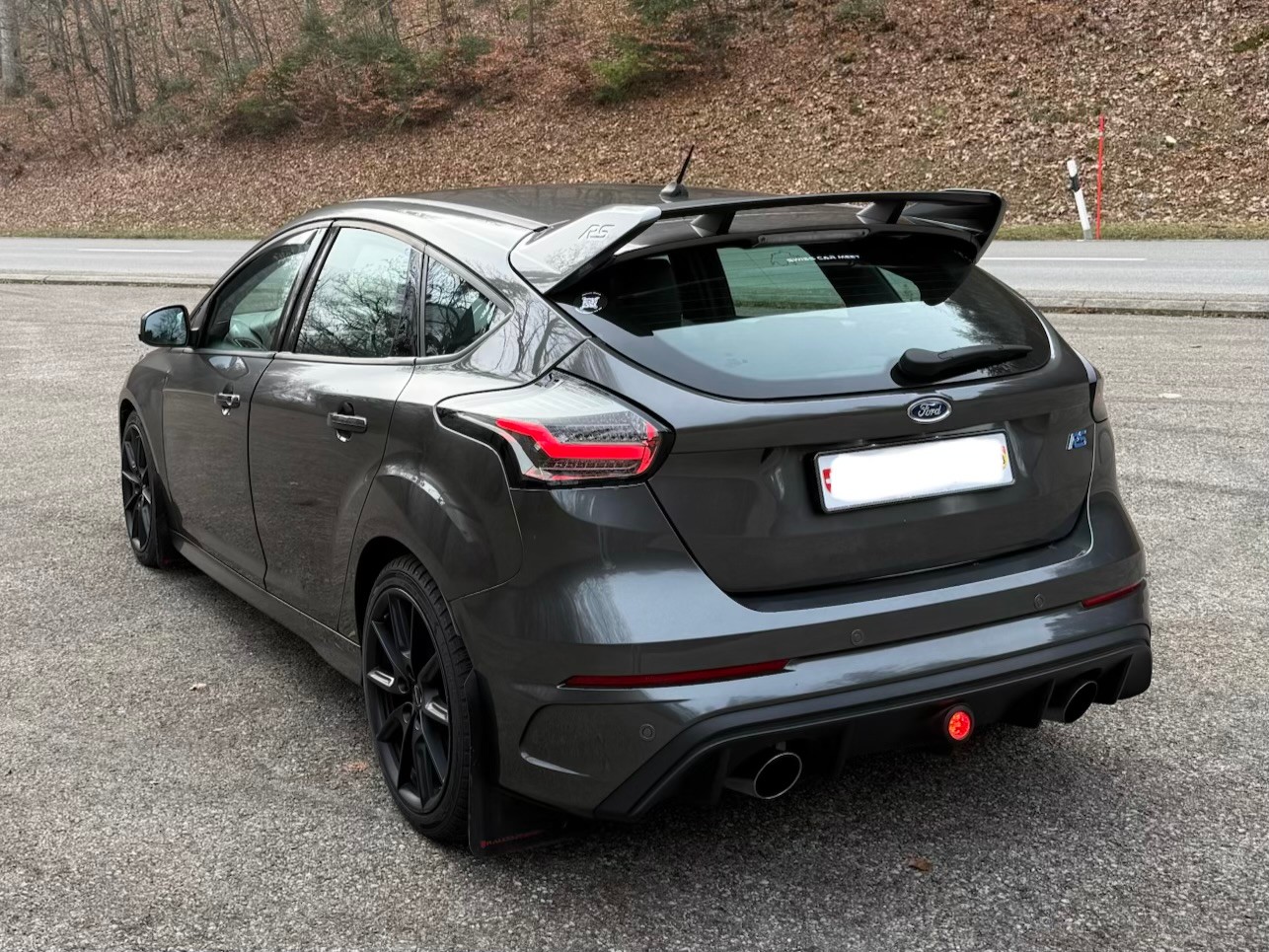 FORD Focus 2.3 EcoBoost RS AWD-image-1