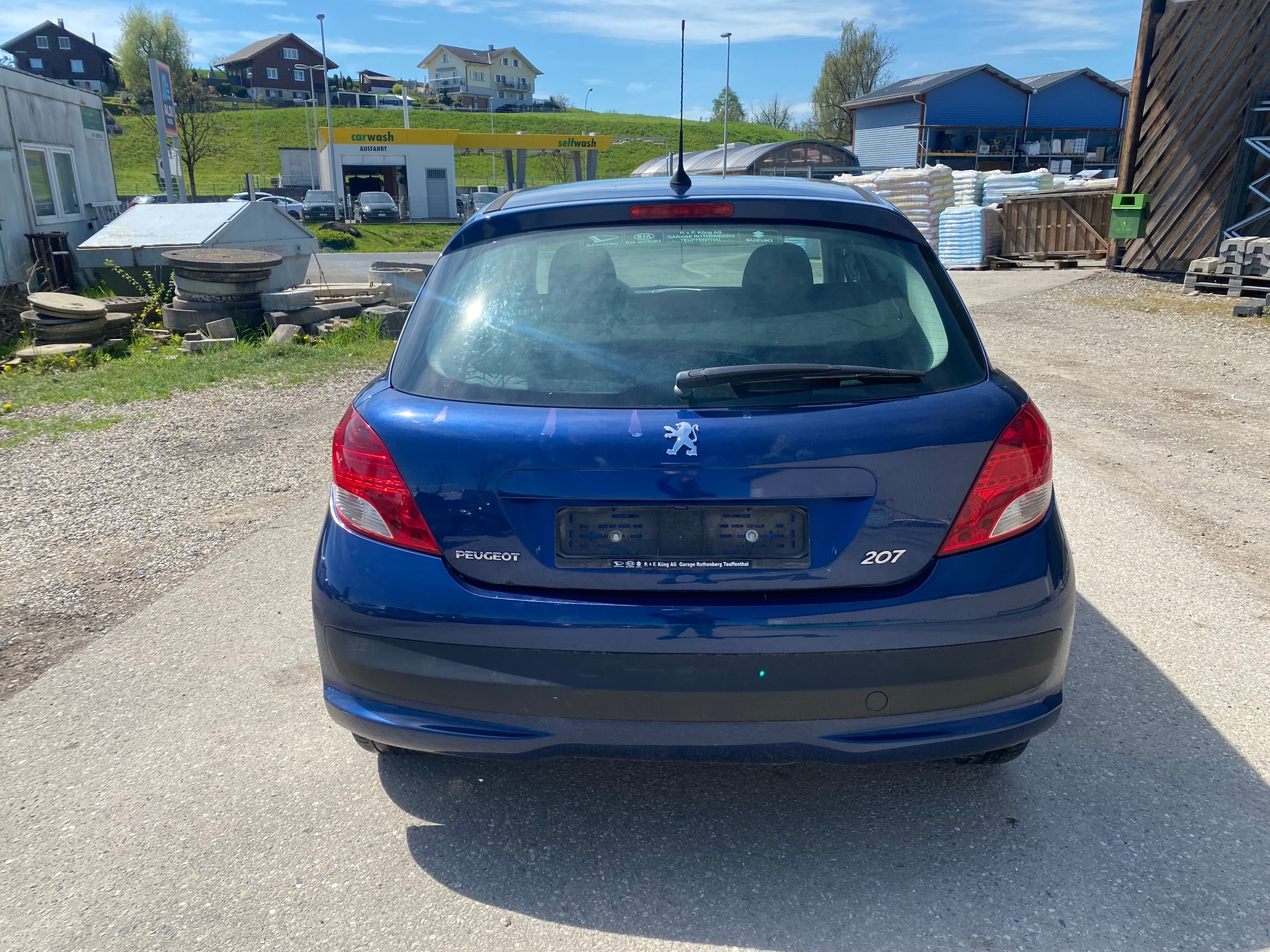 PEUGEOT 207 1.4 16V Millesim 200-image-5