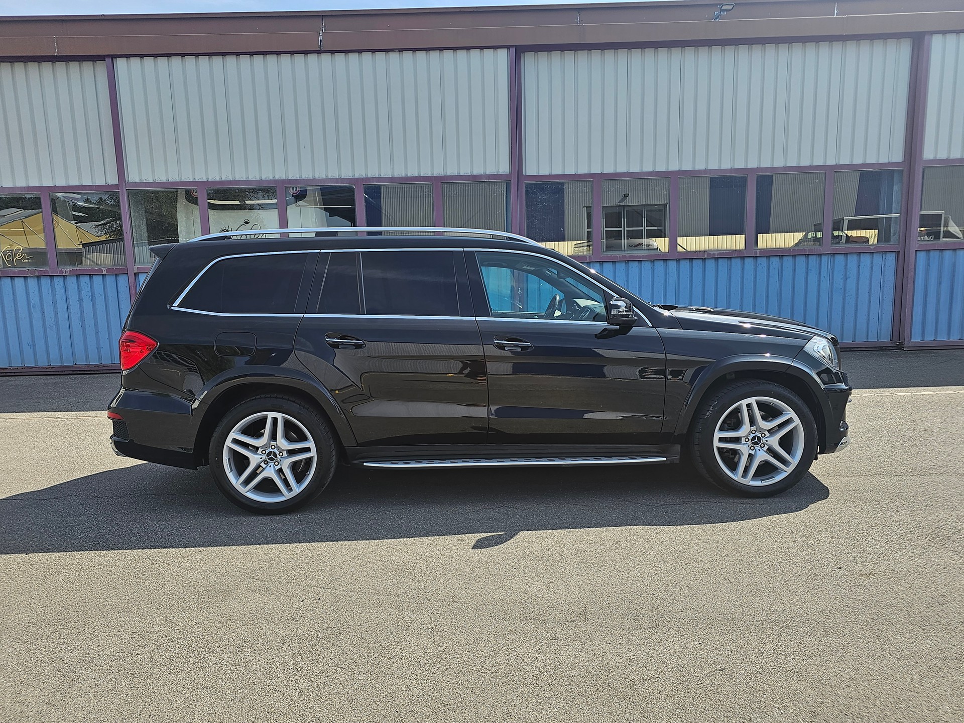MERCEDES-BENZ GL 550-image-1